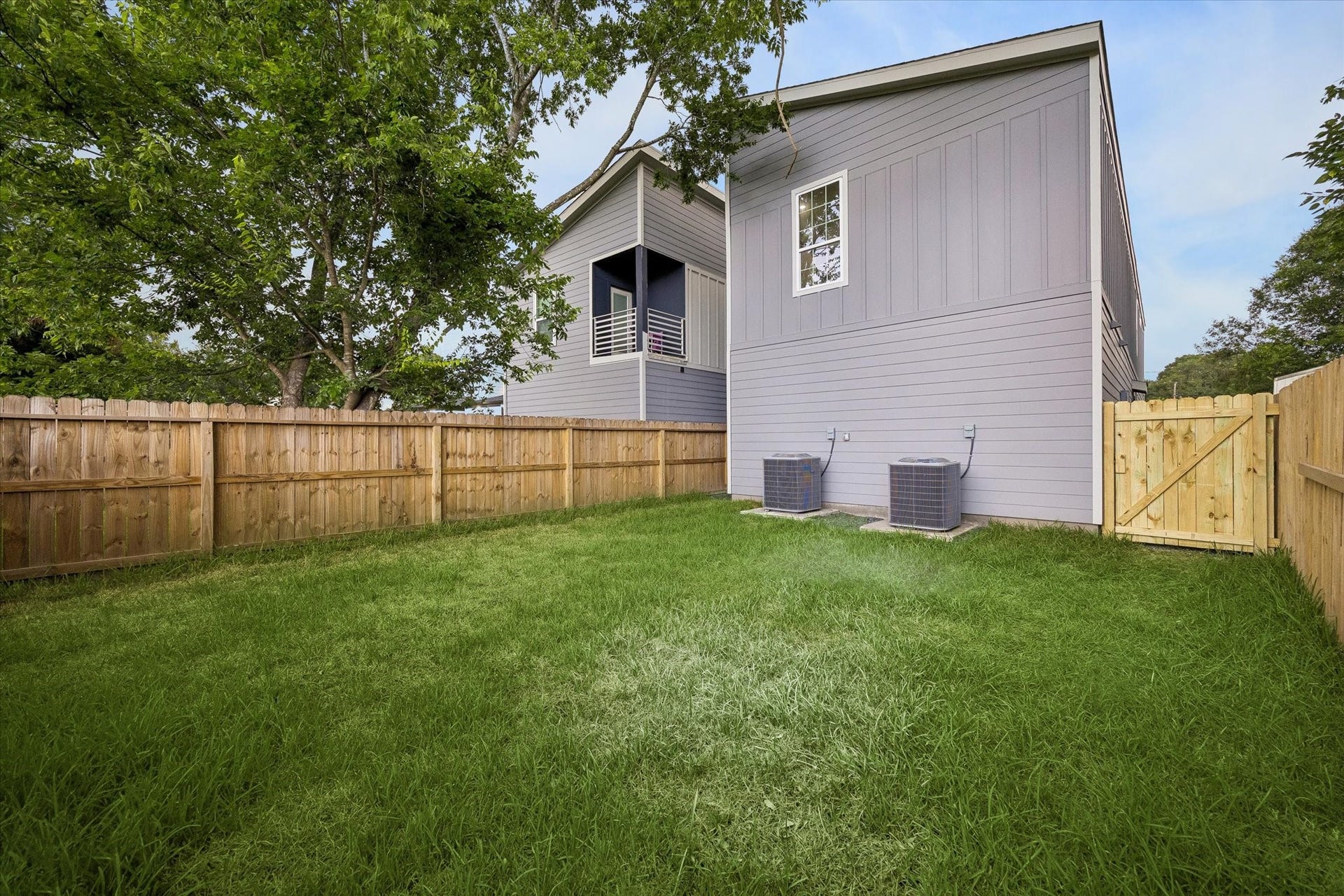 938 A&B South Lane, Houston, TX 77088