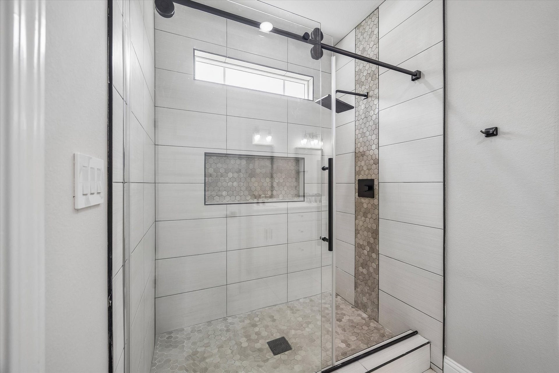 938 A&B South Lane, Houston, TX 77088
