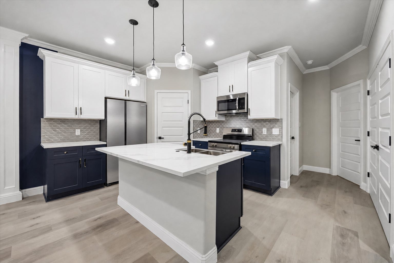 938 A&B South Lane, Houston, TX 77088