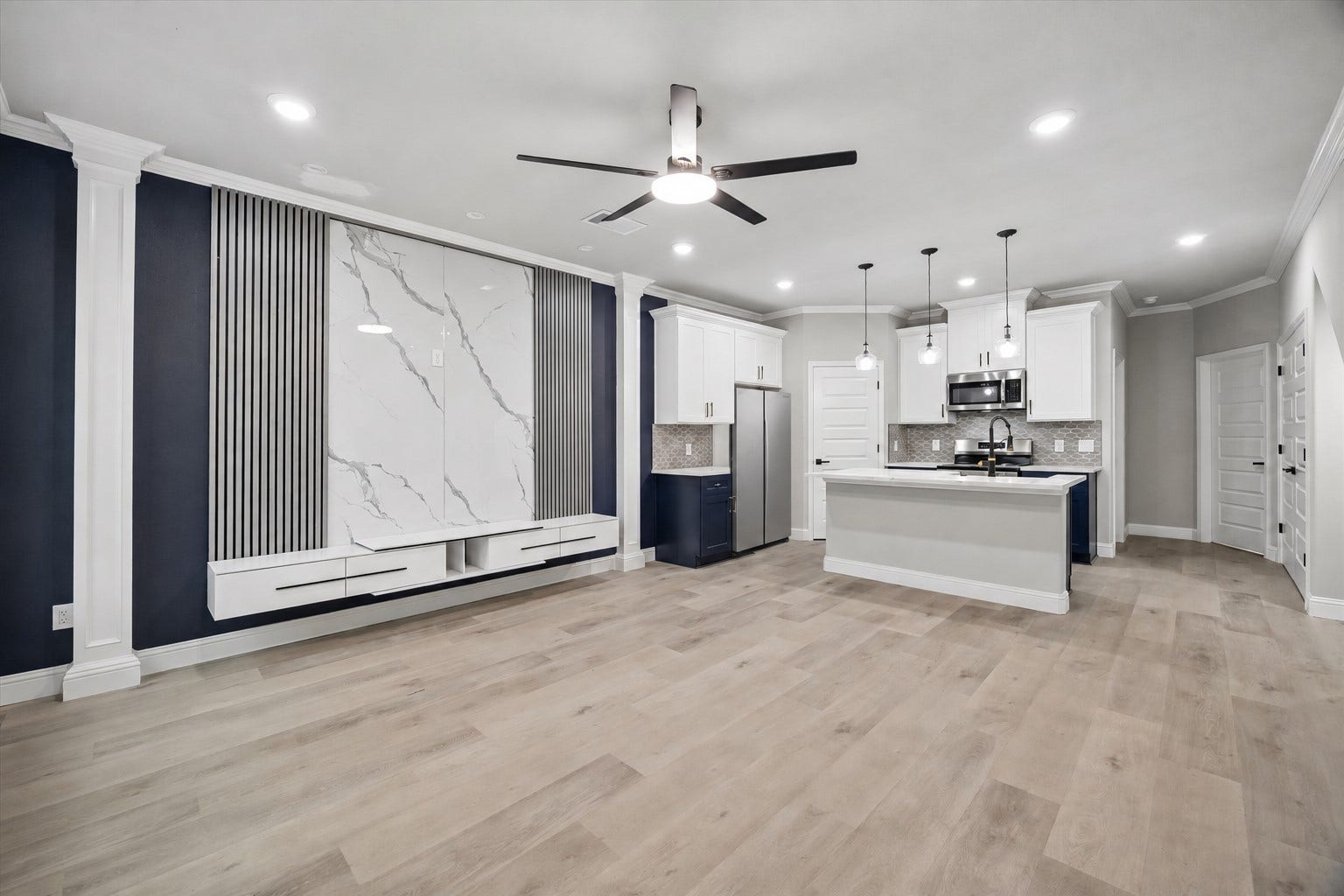 938 A&B South Lane, Houston, TX 77088
