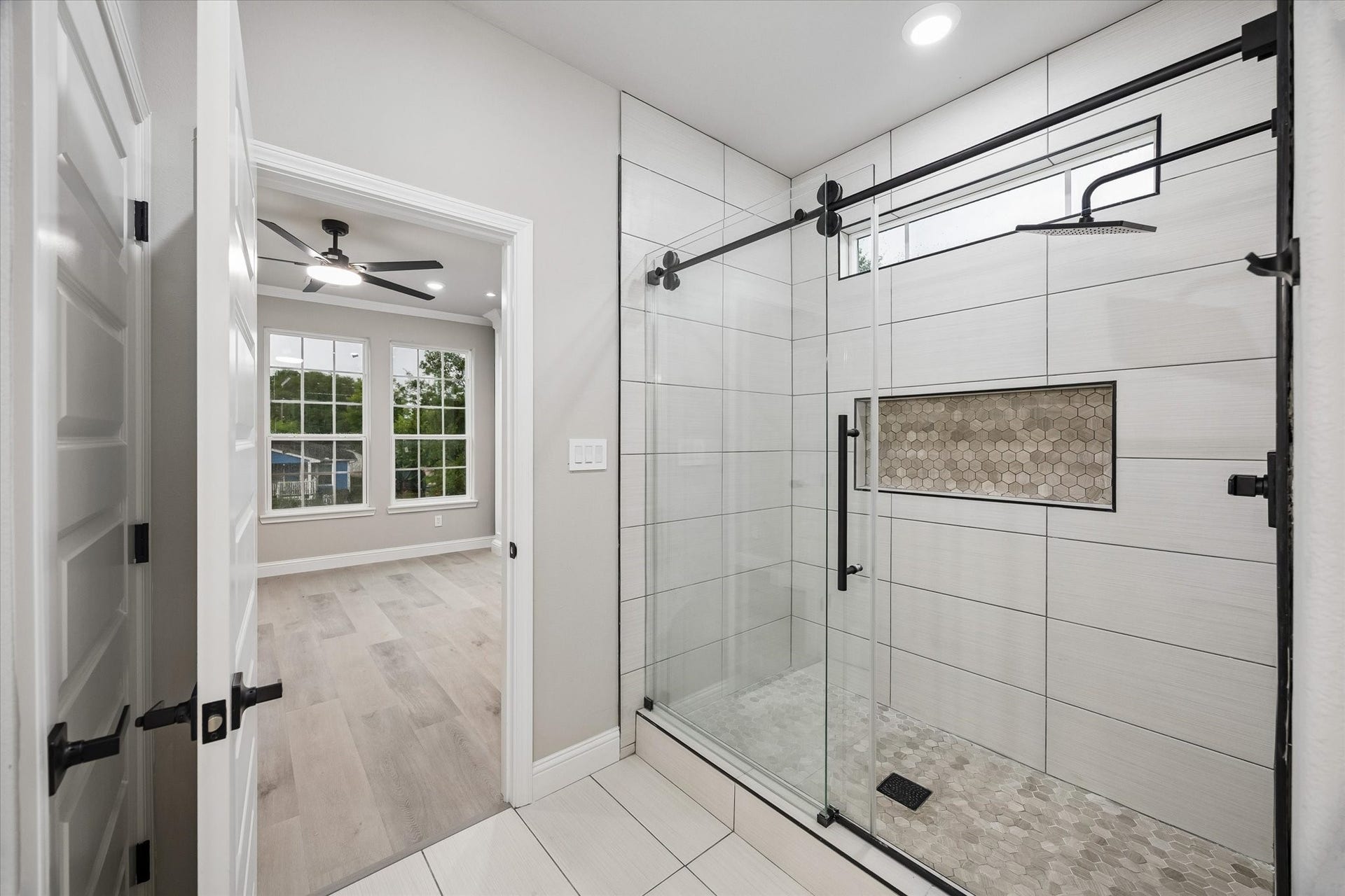 938 A&B South Lane, Houston, TX 77088