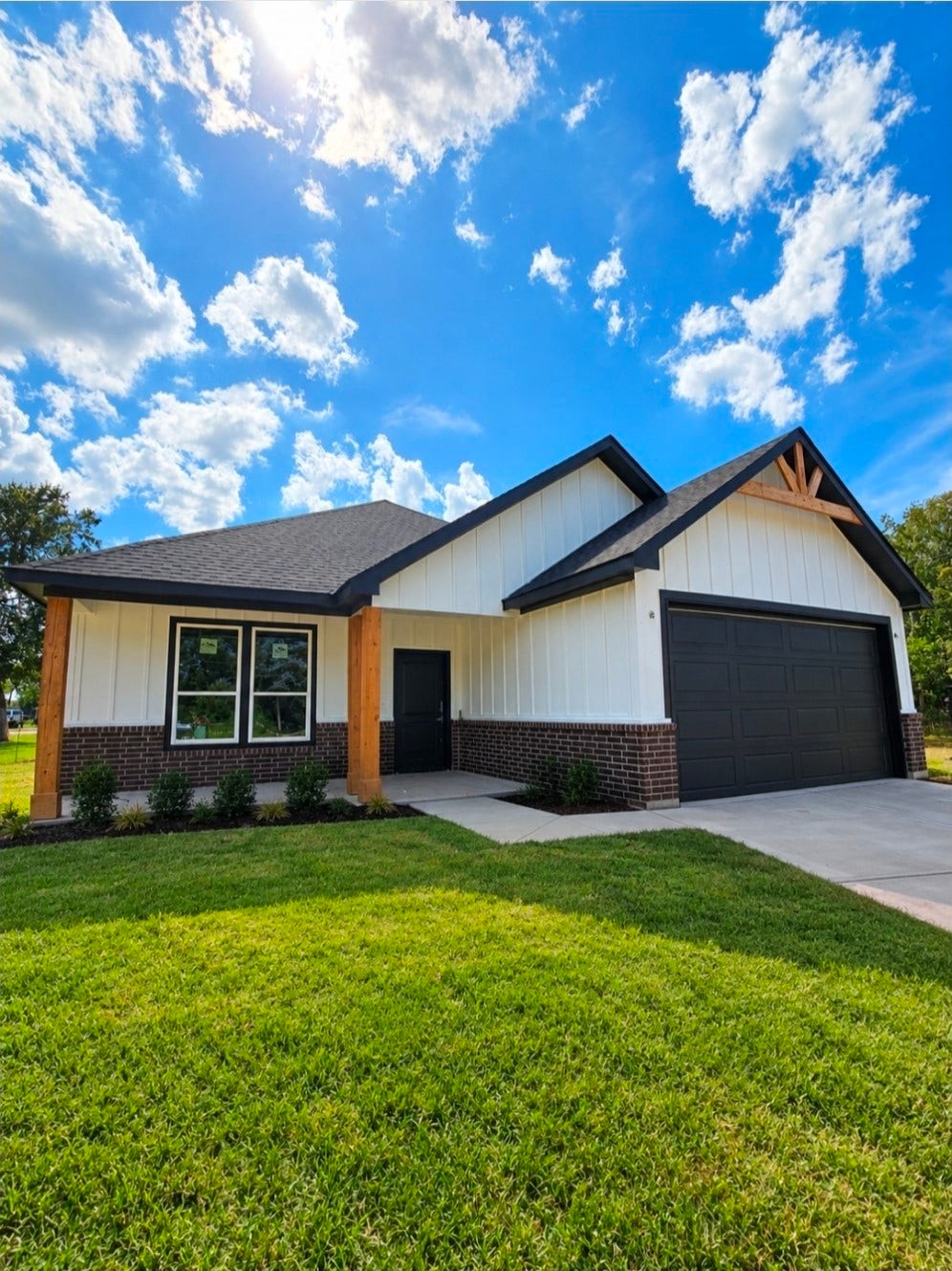 1303 Red Fox Drive, Houston, TX 77532 1303 Red Fox Drive, Houston, TX 77532