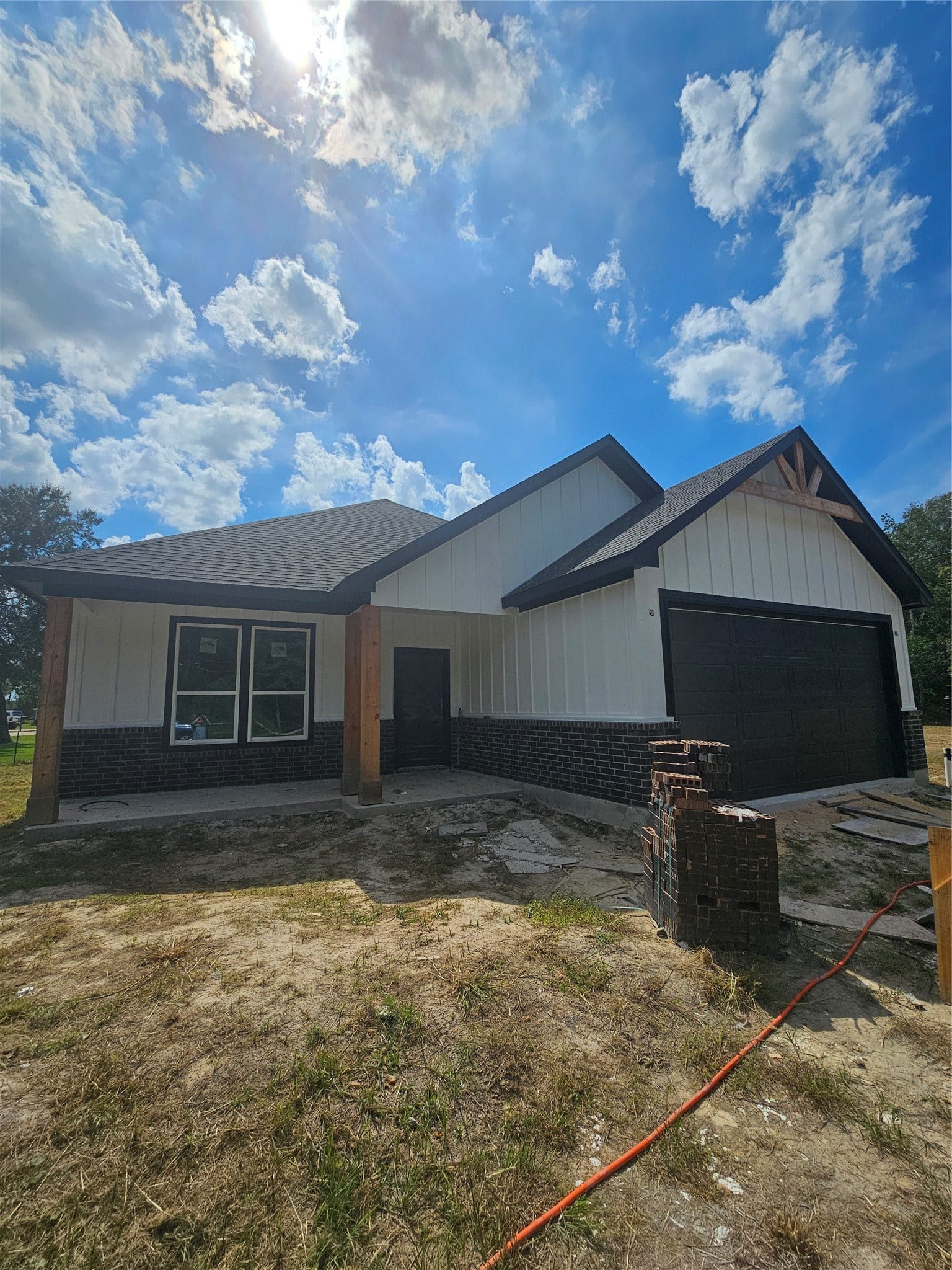 1303 Red Fox Drive, Houston, TX 77532 1303 Red Fox Drive, Houston, TX 77532