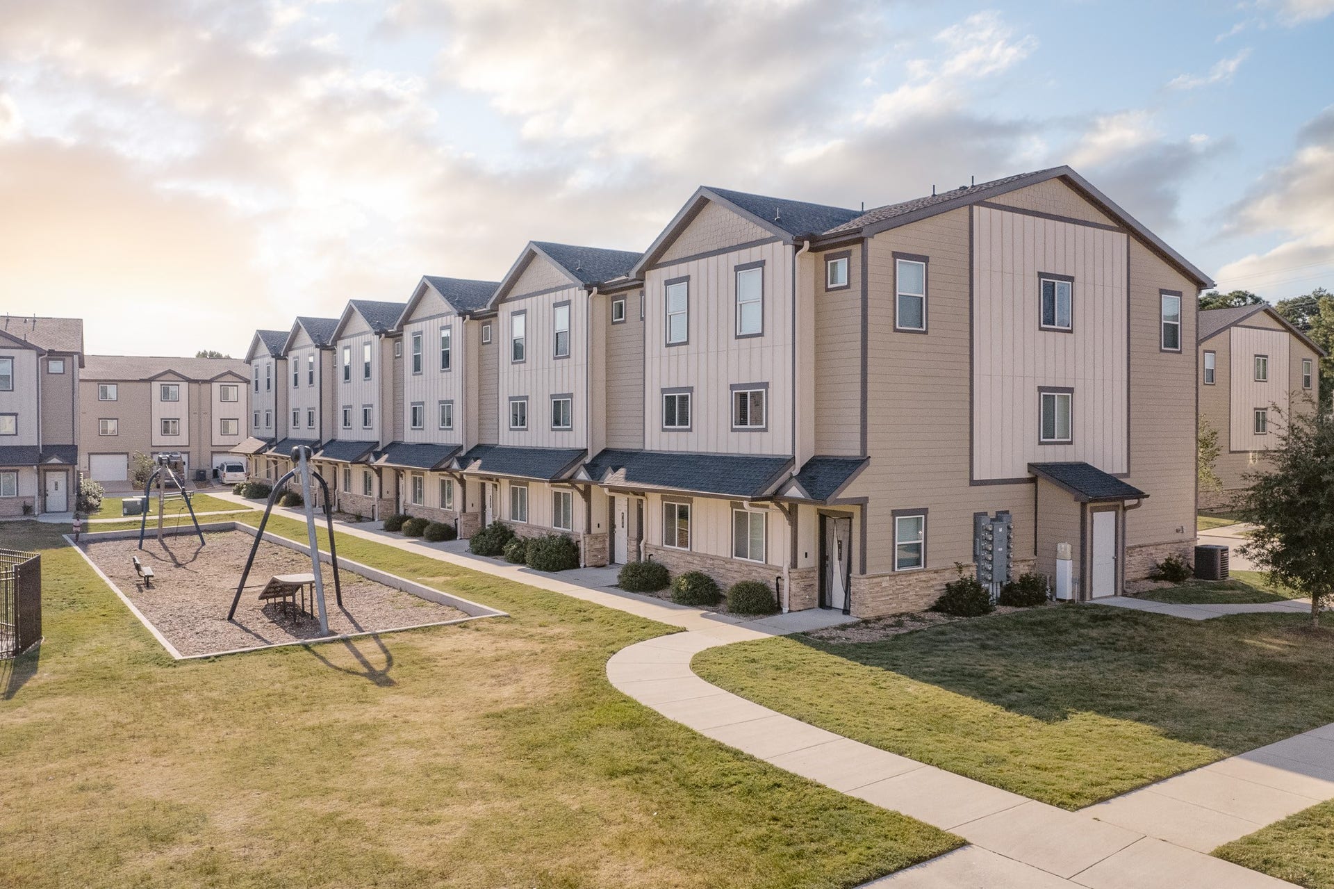 12603 Telge Road, #32 E-F, Cypress, TX 77429 12603 Telge Road, #32 E-F, Cypress, TX 77429
