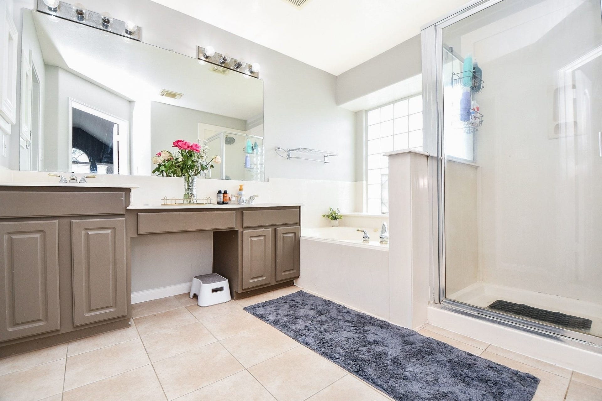 11102 Bandit Trail Drive, Houston, TX 77095 Primary Bath
