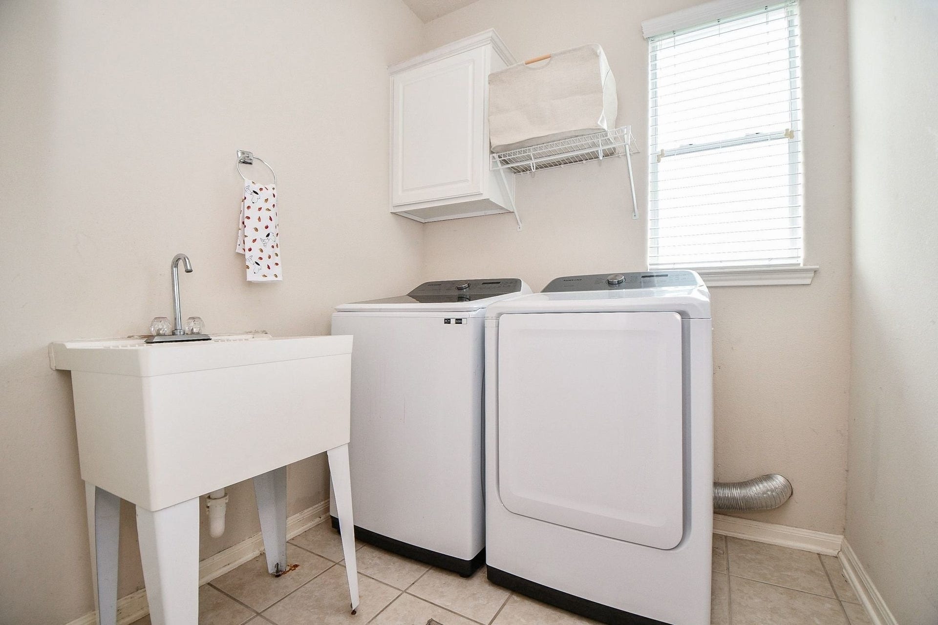 11102 Bandit Trail Drive, Houston, TX 77095 Utility Room