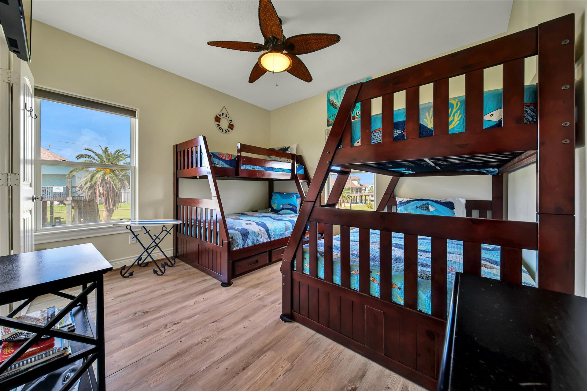 2019 Vista Dr Drive, Crystal Beach, TX 77650 Bedroom #2- bunk beds convey with the house.