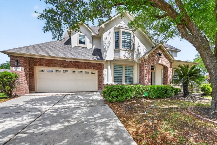 Property photo for 1311 Rene Court Court, Sugar Land, TX