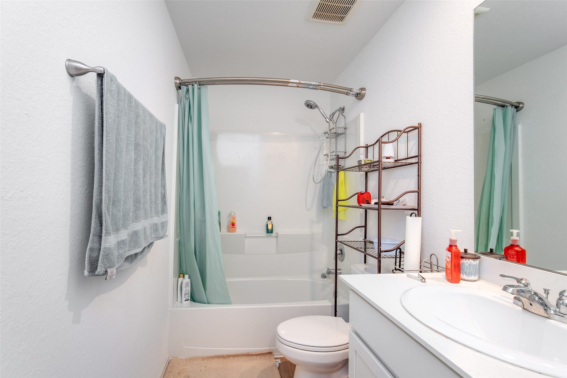 19583 Manduca Drive, New Caney, TX 77357 19583 Manduca Drive, New Caney, TX 77357
