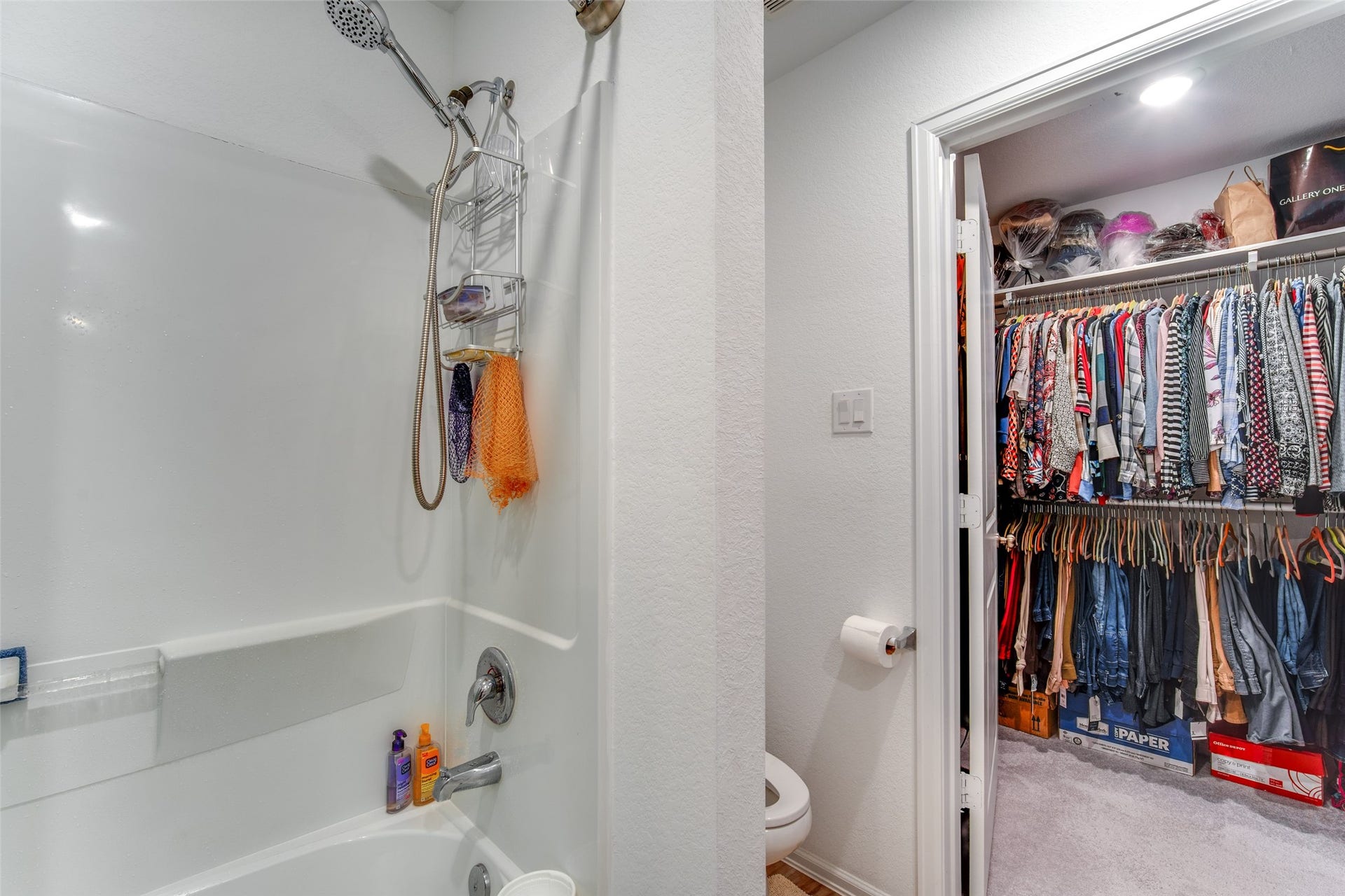 19583 Manduca Drive, New Caney, TX 77357 19583 Manduca Drive, New Caney, TX 77357
