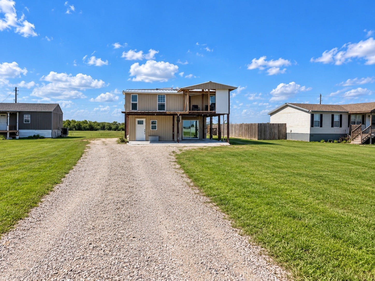 9102 Fresno Avenue, Alvin, TX 77511