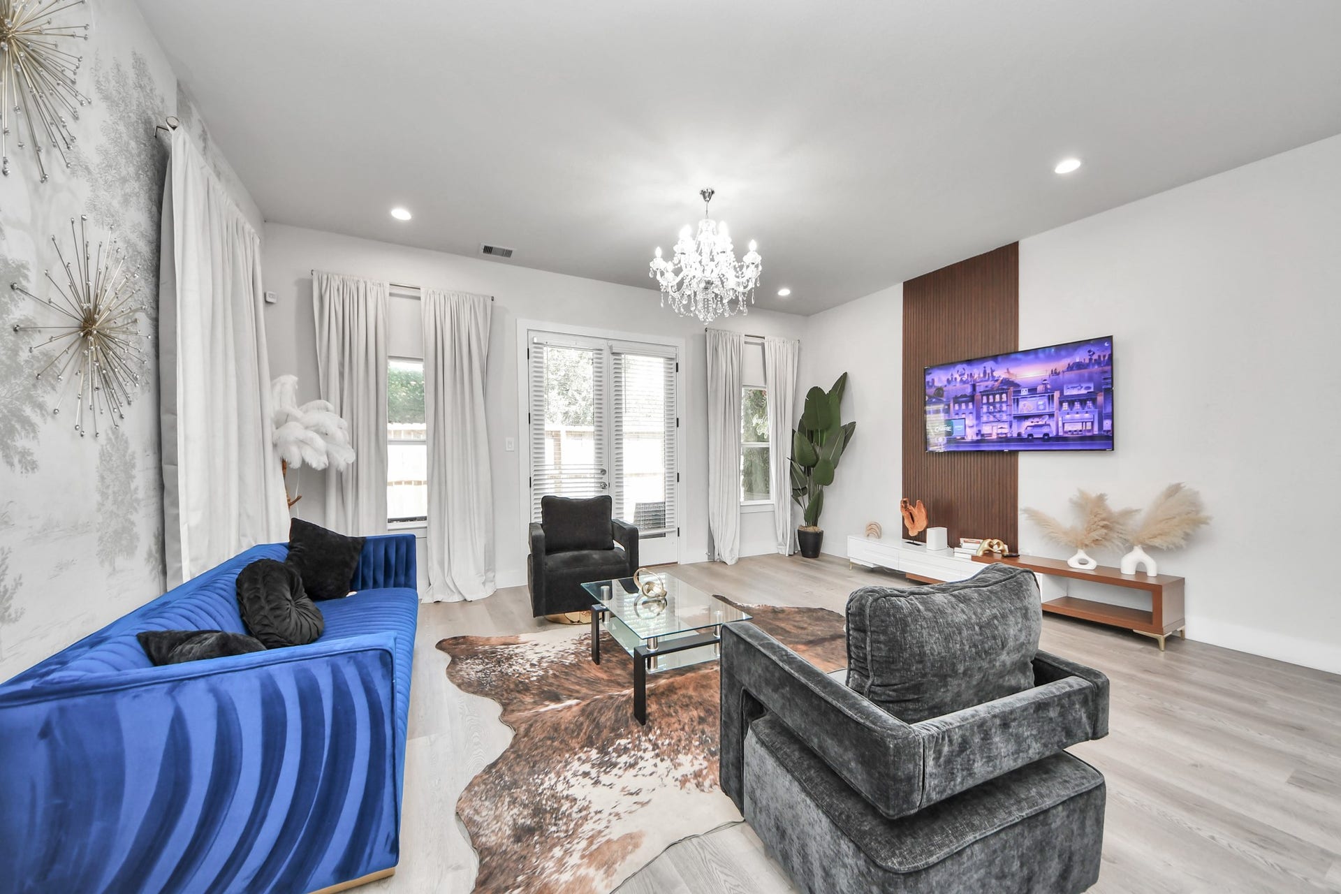 8419 Woodward Street, Houston, TX 77051 8419 Woodward Street, Houston, TX 77051