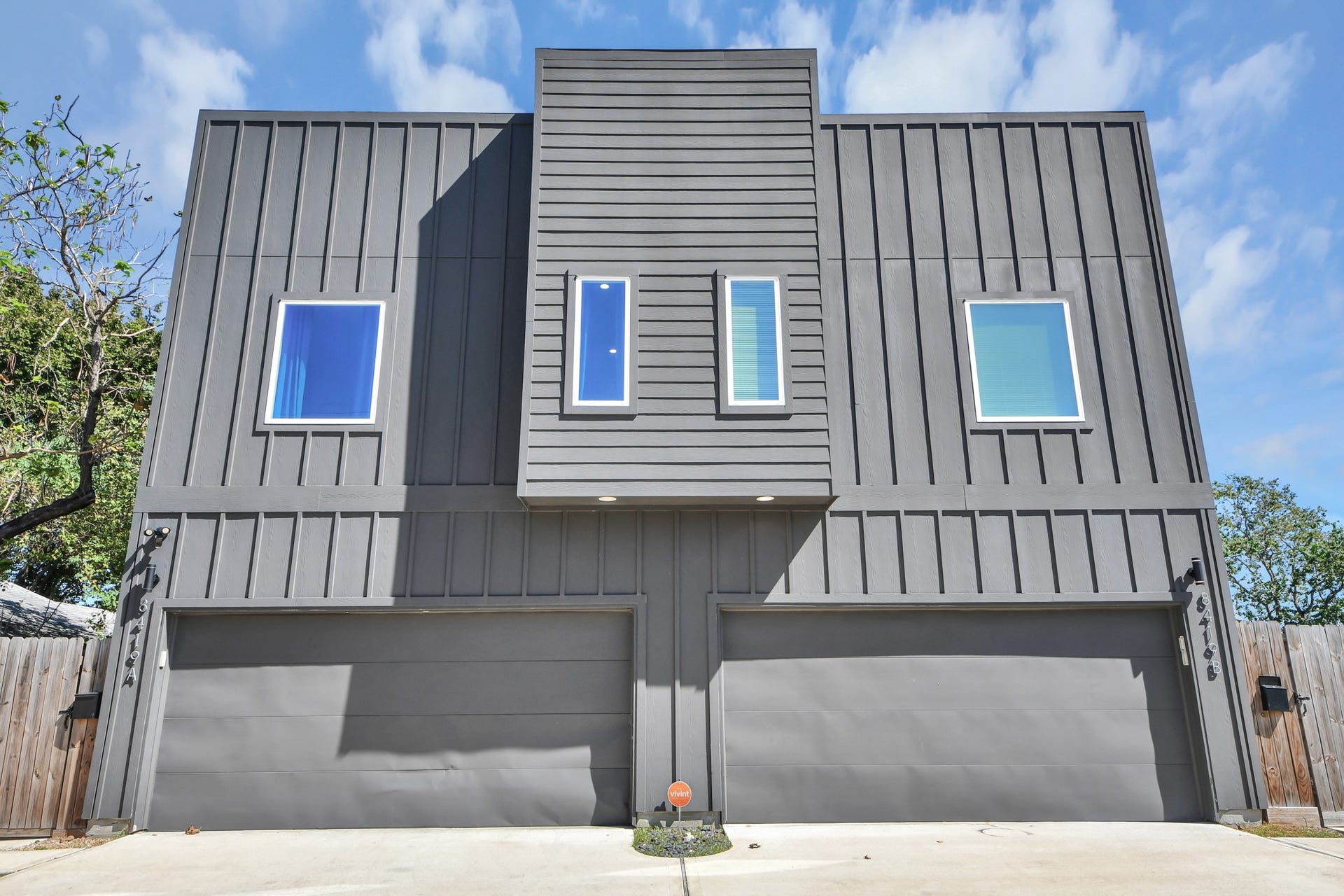 8419 Woodward Street, Houston, TX 77051 8419 Woodward Street, Houston, TX 77051