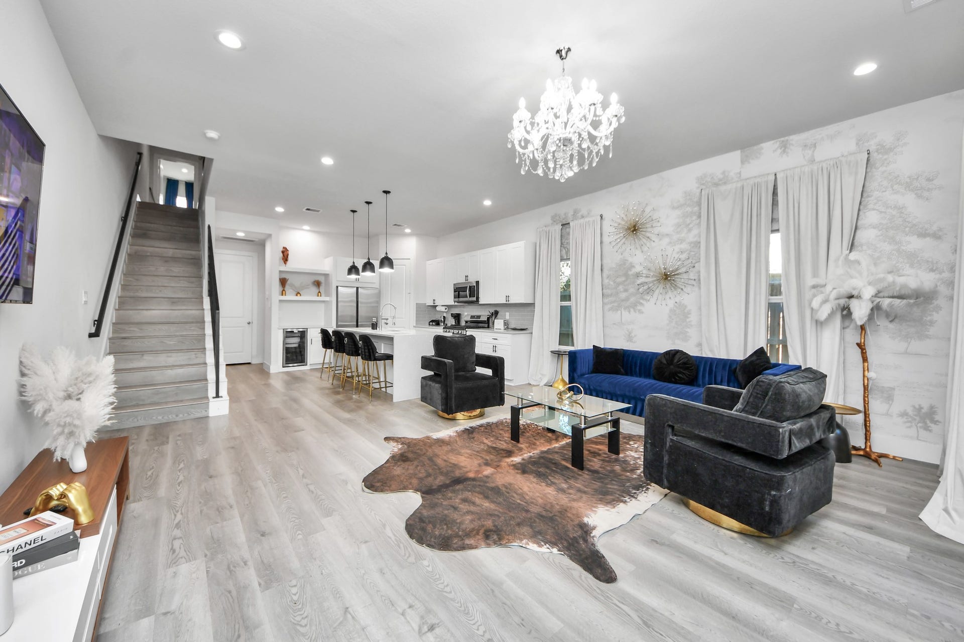8419 Woodward Street, Houston, TX 77051 8419 Woodward Street, Houston, TX 77051