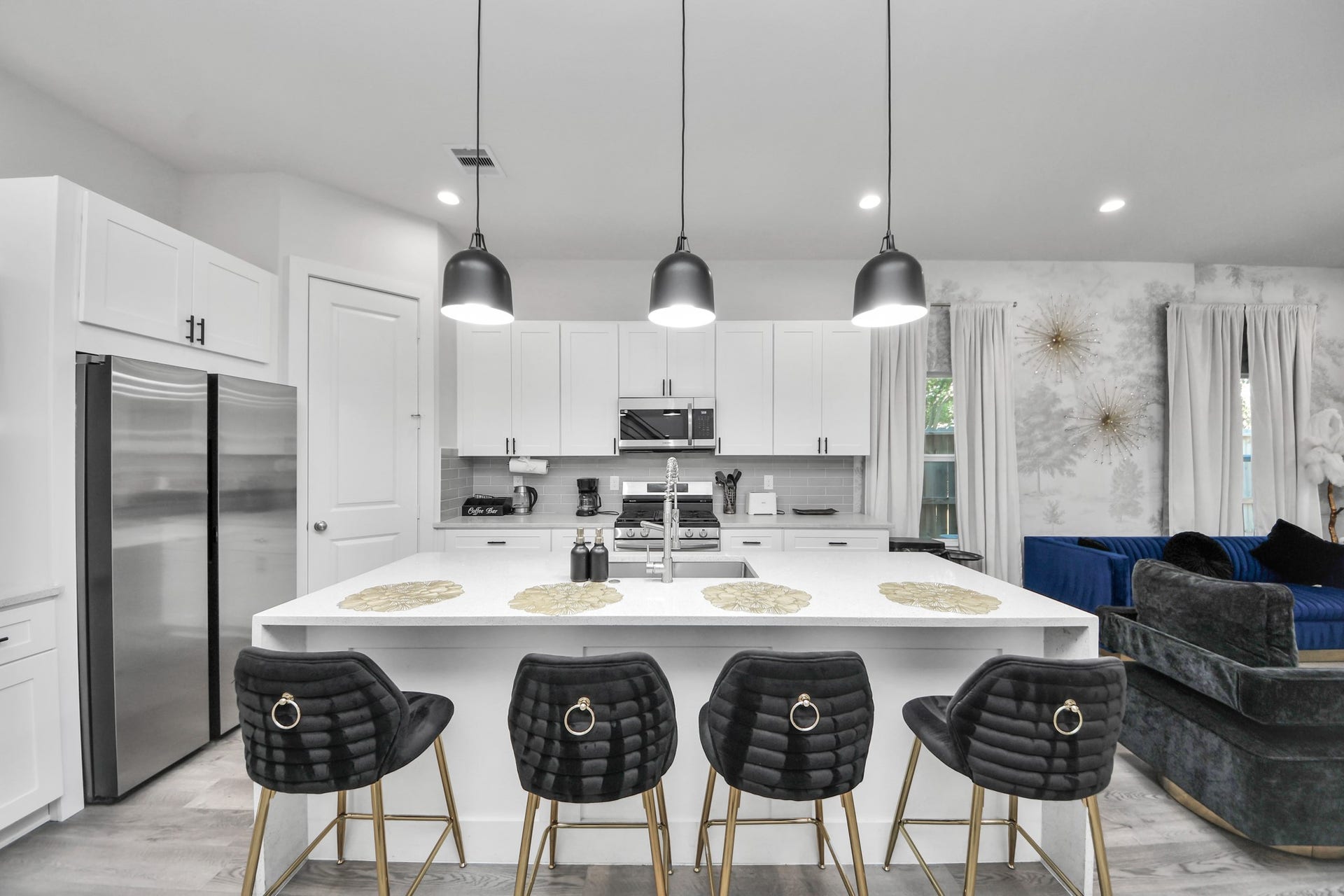 8419 Woodward Street, Houston, TX 77051 8419 Woodward Street, Houston, TX 77051