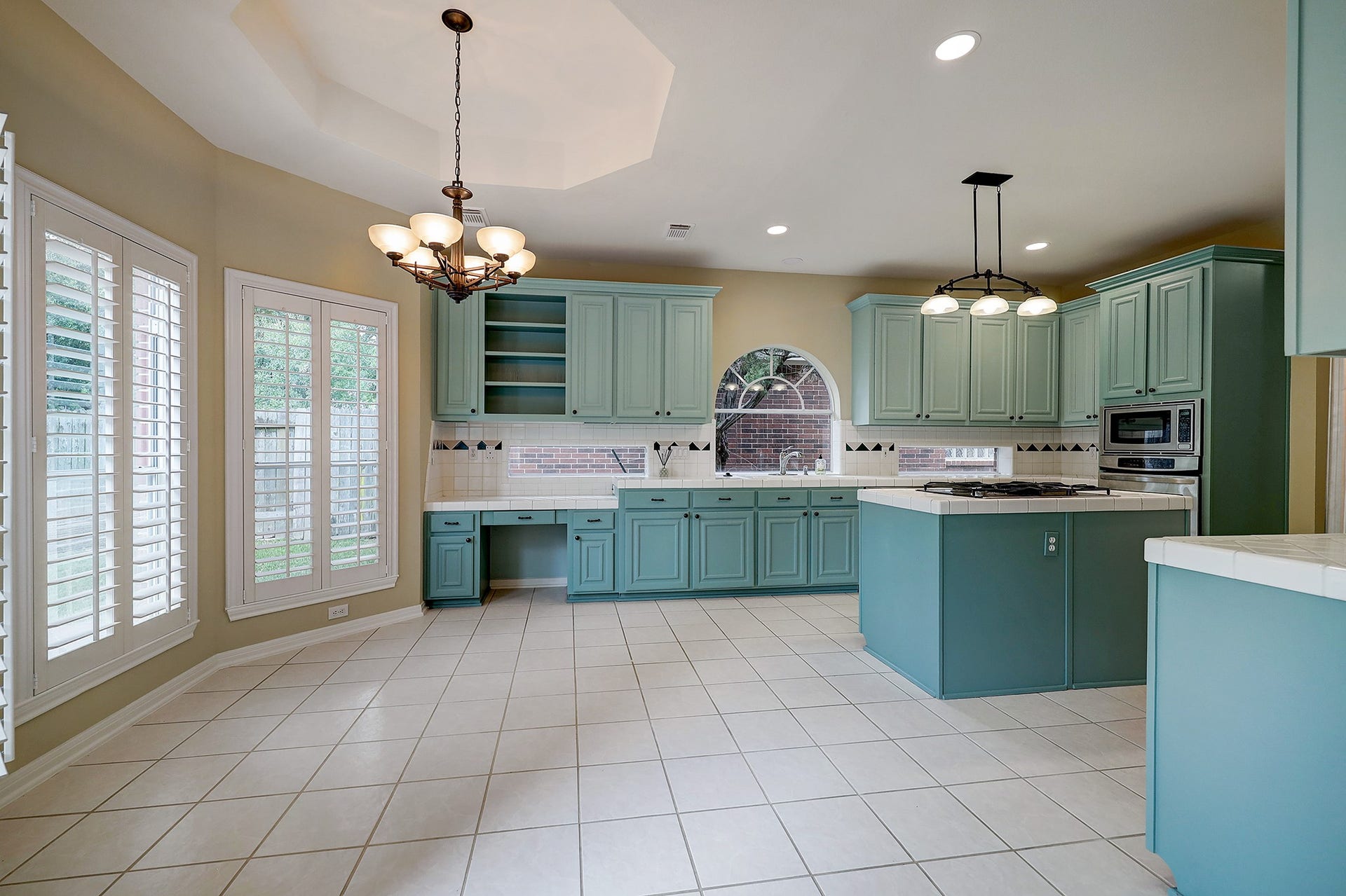 4511 Golden Pond Court, Sugar Land, TX 77479 4511 Golden Pond Court, Sugar Land, TX 77479