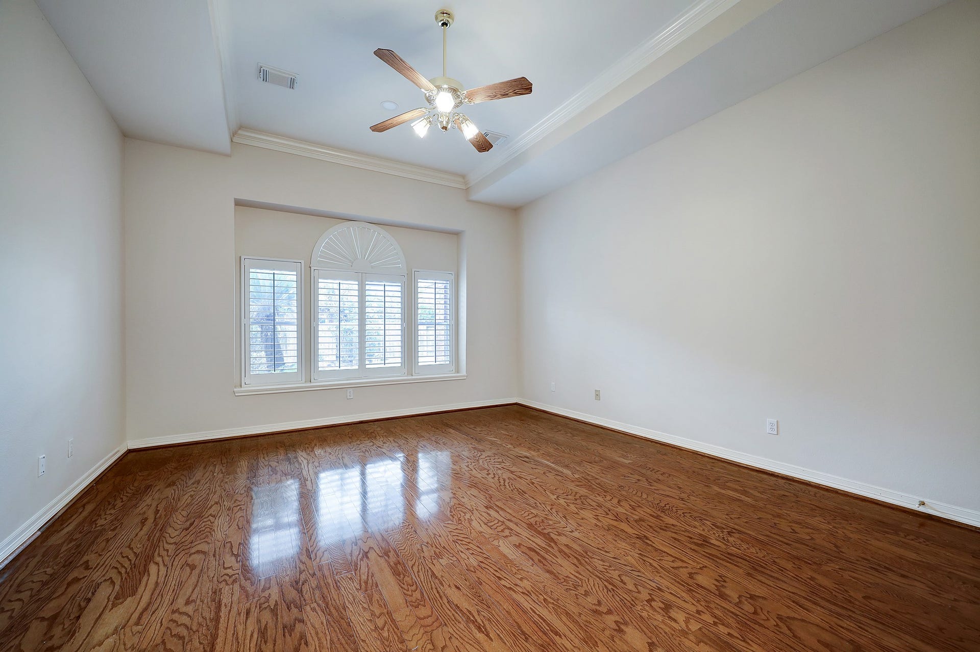 4511 Golden Pond Court, Sugar Land, TX 77479 4511 Golden Pond Court, Sugar Land, TX 77479