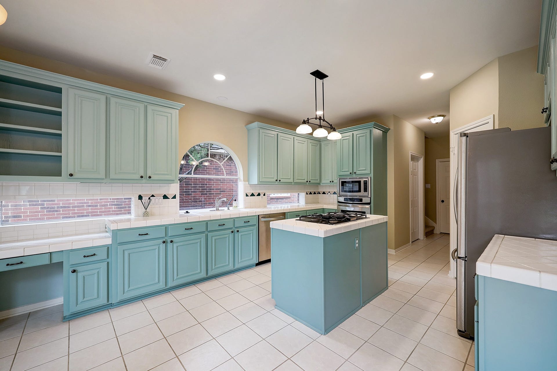 4511 Golden Pond Court, Sugar Land, TX 77479 4511 Golden Pond Court, Sugar Land, TX 77479