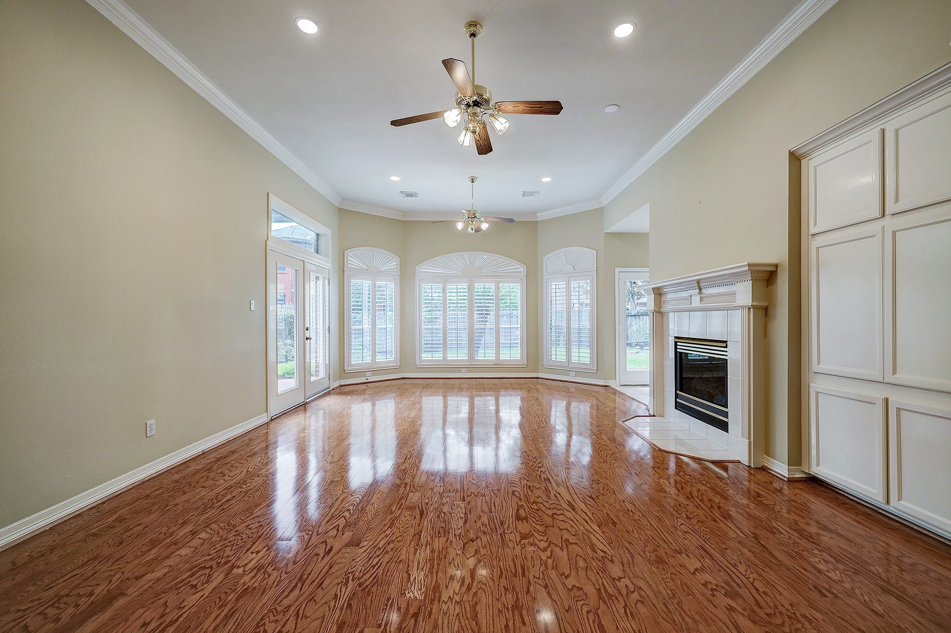 4511 Golden Pond Court, Sugar Land, TX 77479 4511 Golden Pond Court, Sugar Land, TX 77479