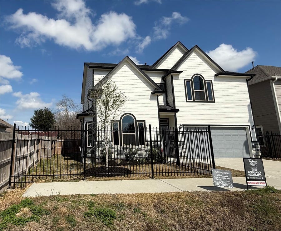Property photo for 3337 Shelby Circle, Houston, TX