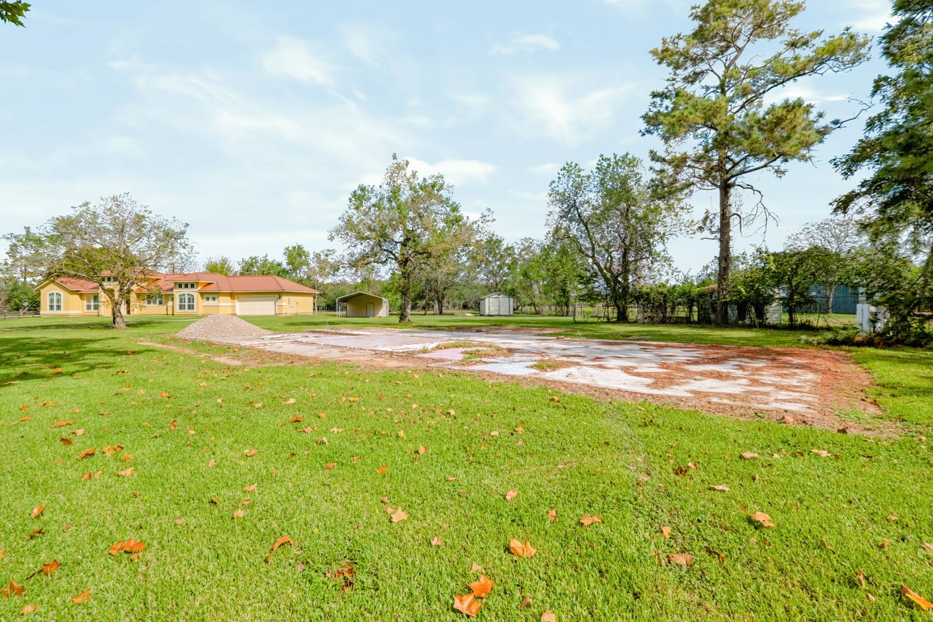 1642 Pultar Road, Richmond, TX 77469 The foundation from an old house remains and with it there are so many possibilities! Build a guest house, use it for extra parking or put a cover on it and have a party pavilion!