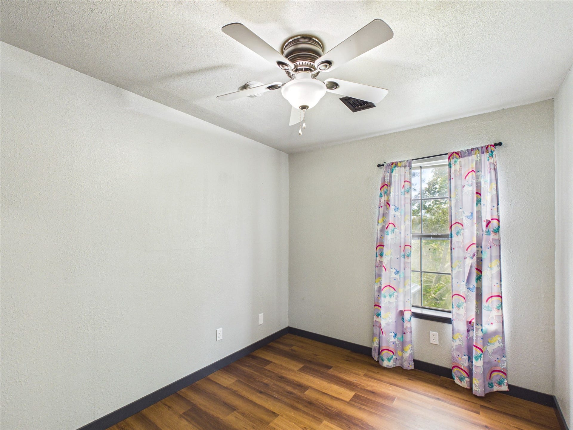 4607 Swan Street, Hitchcock, TX 77563 4607 Swan Street, Hitchcock, TX 77563