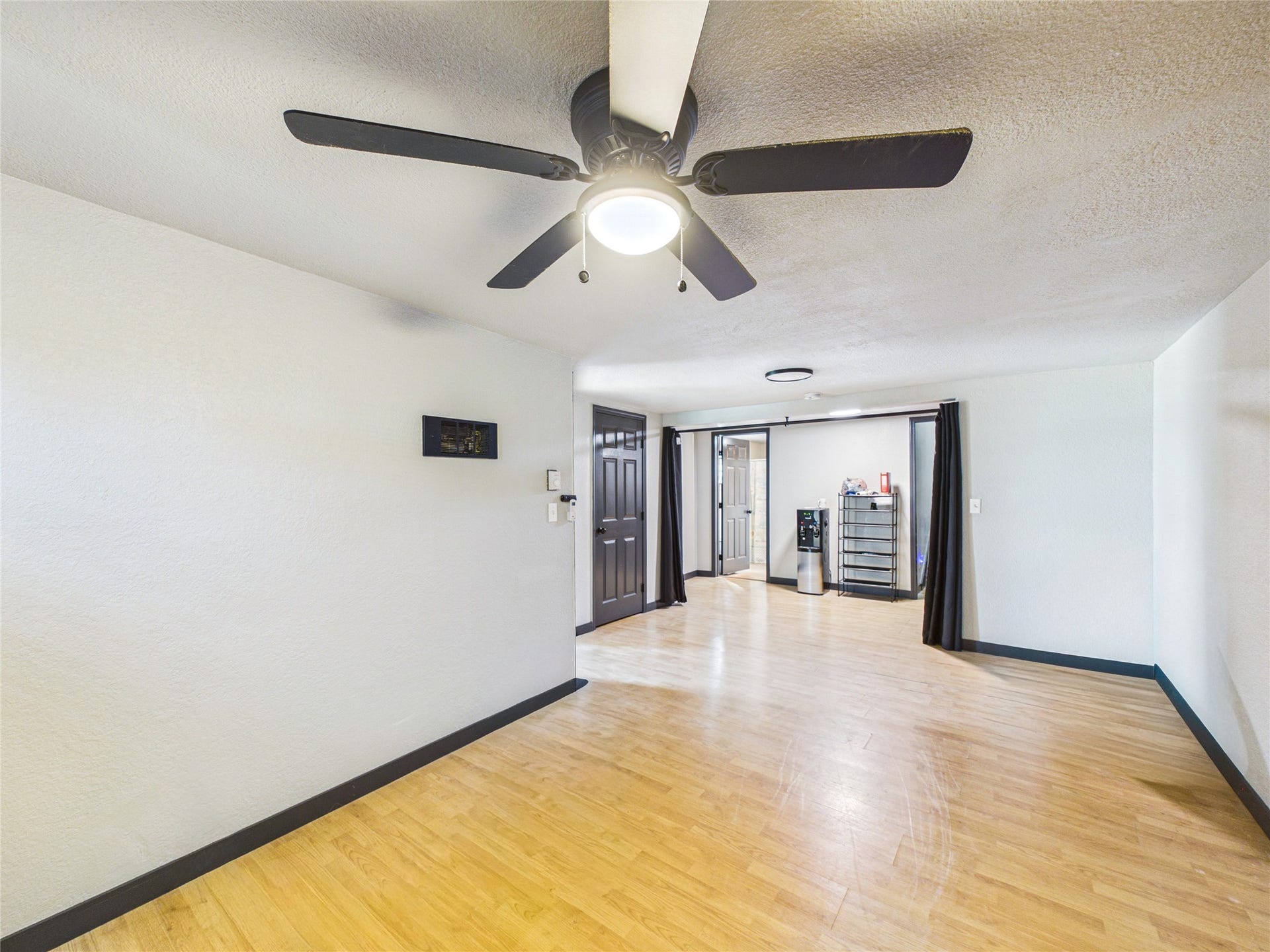 4607 Swan Street, Hitchcock, TX 77563 4607 Swan Street, Hitchcock, TX 77563