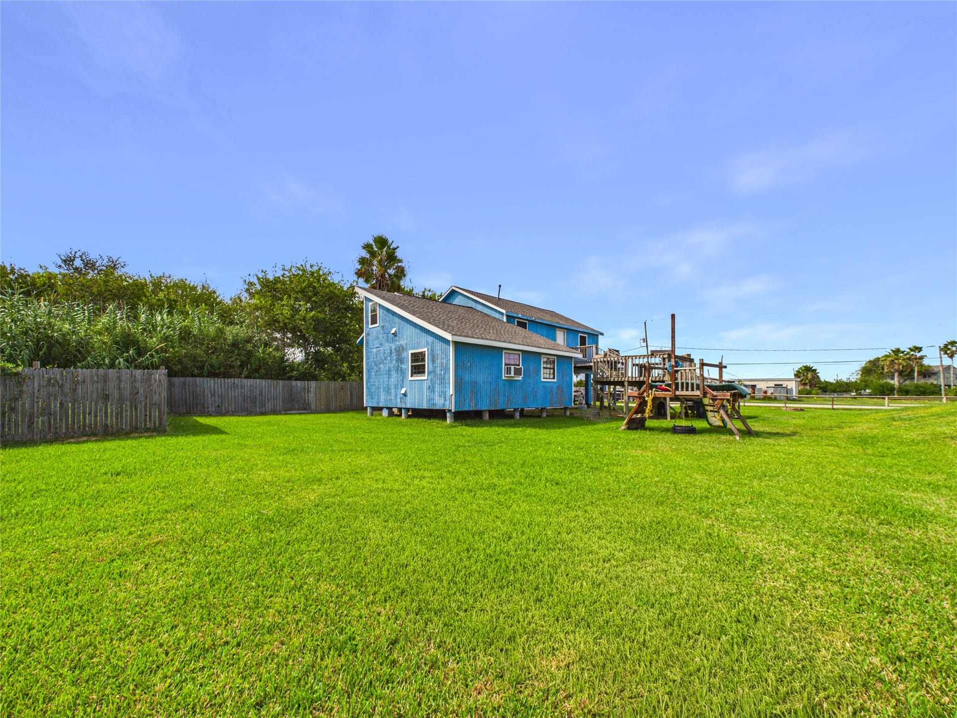 4607 Swan Street, Hitchcock, TX 77563 4607 Swan Street, Hitchcock, TX 77563