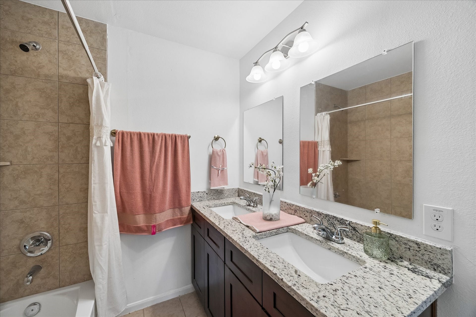 11206 Beverley Park Street, Sugar Land, TX 77498 11206 Beverley Park Street, Sugar Land, TX 77498