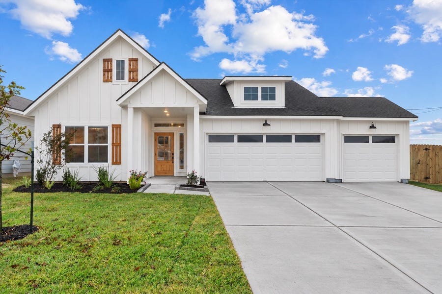 Property photo for 11323 Luna Drive, Conroe, TX