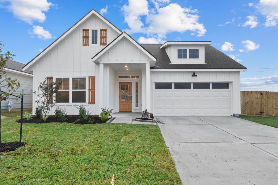 Property photo for 11323 Luna Drive, Conroe, TX