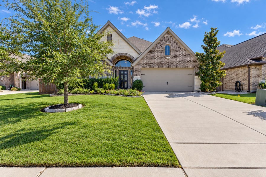 Property photo for 25110 Mountclair Hollow Lane, Tomball, TX