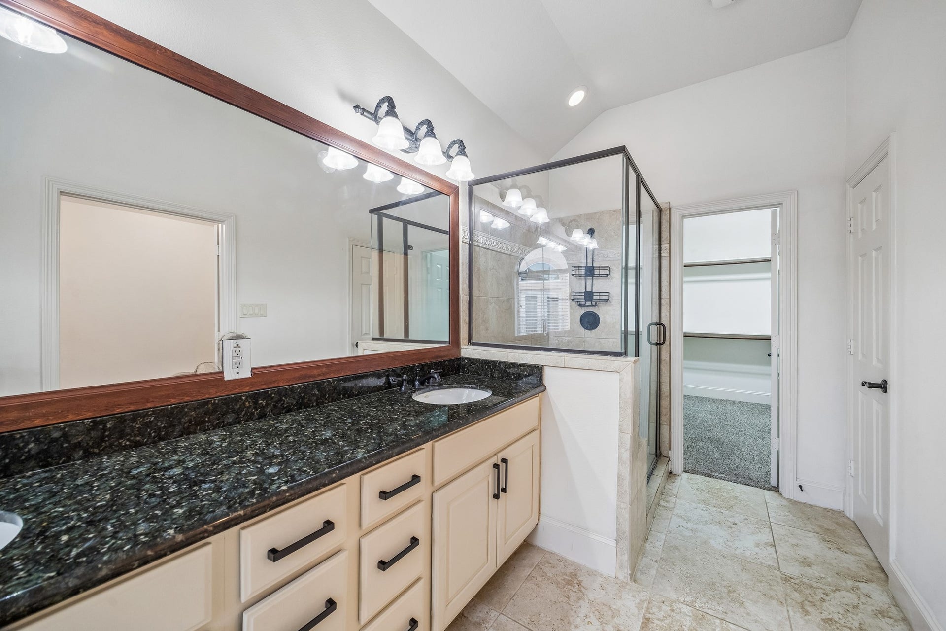 330 Gregg Street, Houston, TX 77020 330 Gregg Street, Houston, TX 77020