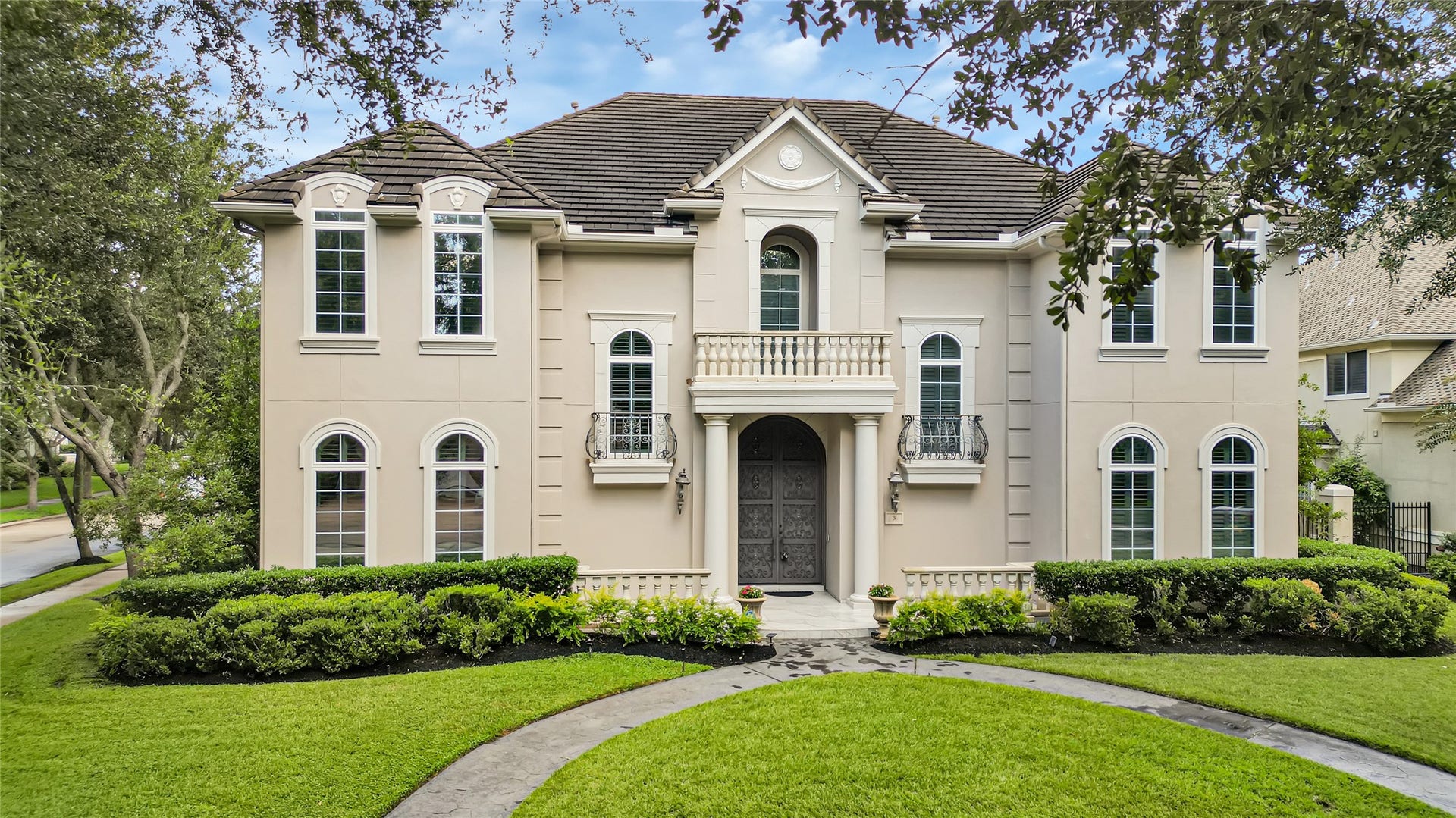 3 Waterford Pointe Circle, Sugar Land, TX 77479 3 Waterford Pointe Circle, Sugar Land, TX 77479