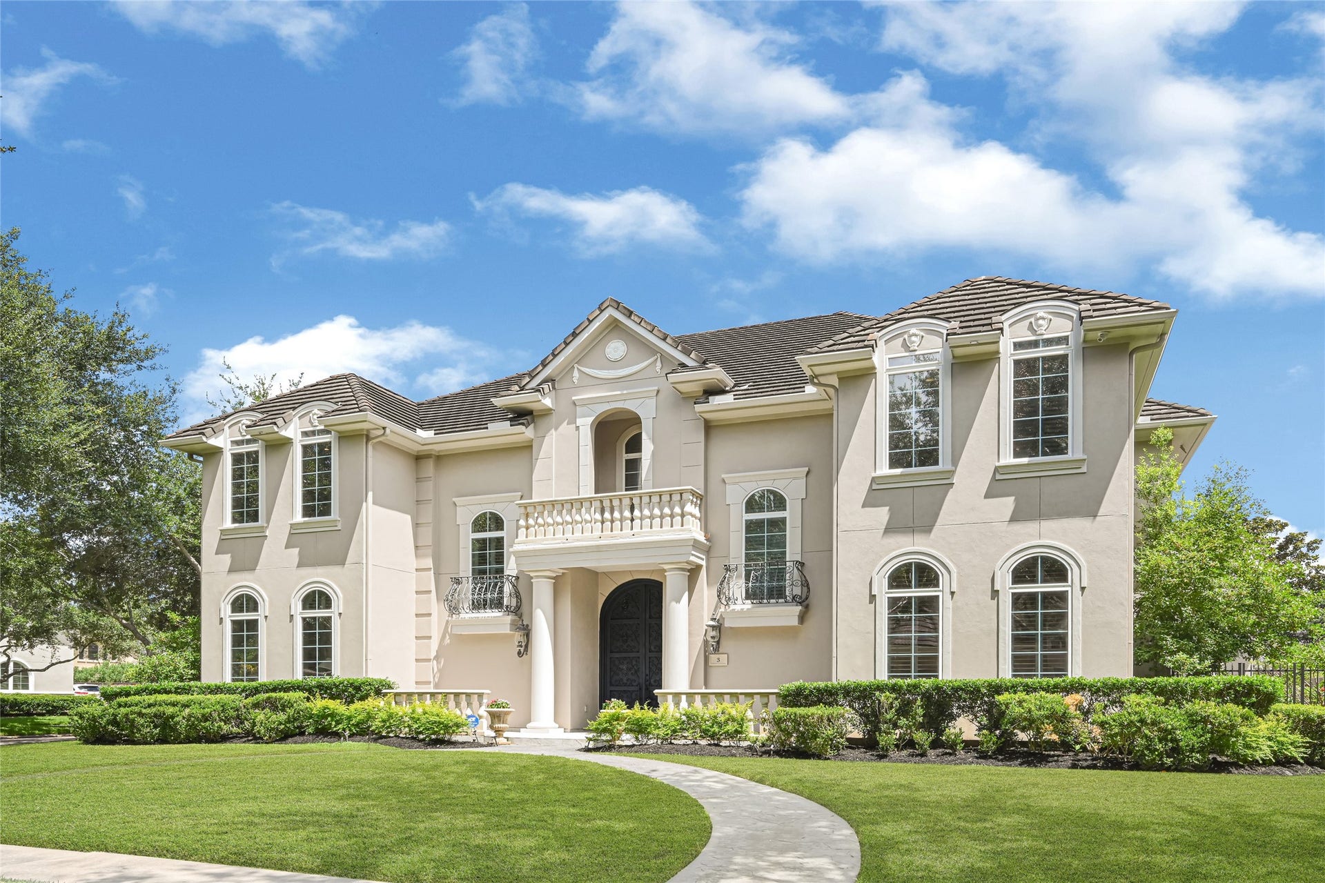 3 Waterford Pointe Circle, Sugar Land, TX 77479 3 Waterford Pointe Circle, Sugar Land, TX 77479