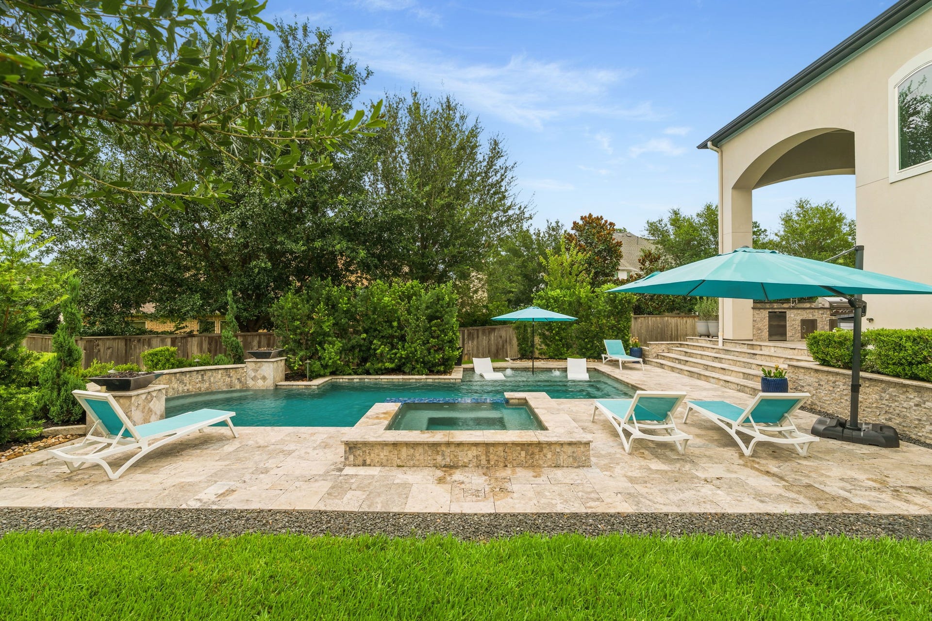 27 Hollyflower Place, Tomball, TX 77375 27 Hollyflower Place, Tomball, TX 77375