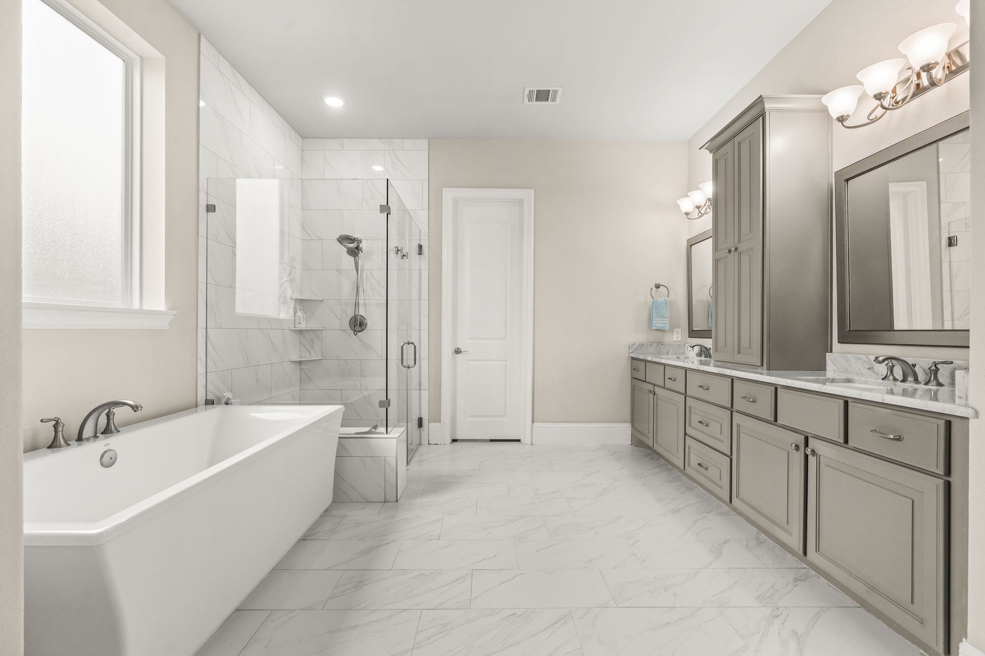 27 Hollyflower Place, Tomball, TX 77375 27 Hollyflower Place, Tomball, TX 77375