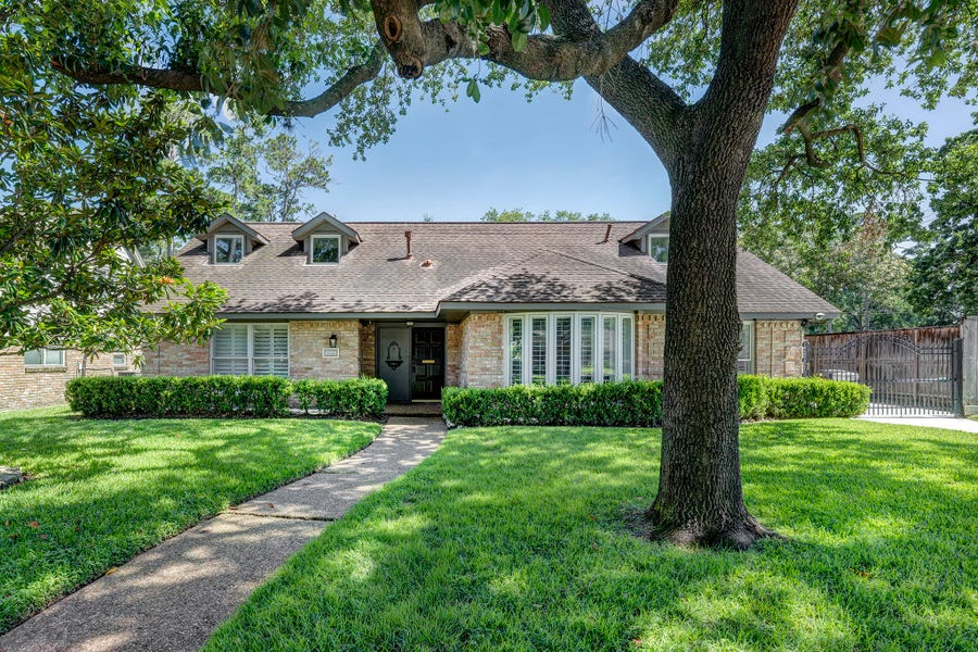 Property photo for 12302 Beauregard Drive, Houston, TX