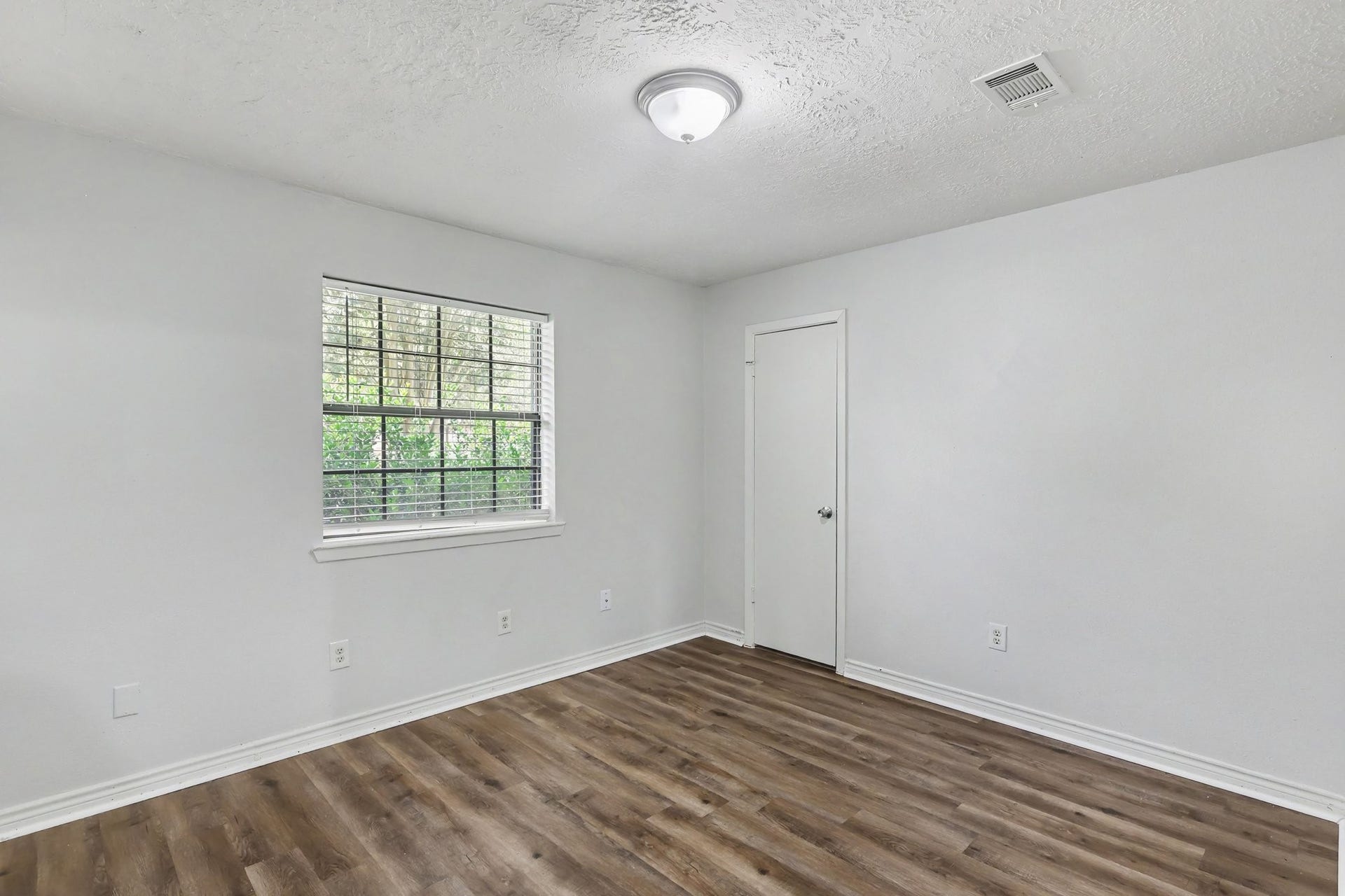 16422 Hibiscus Lane, Friendswood, TX 77546 16422 Hibiscus Lane, Friendswood, TX 77546
