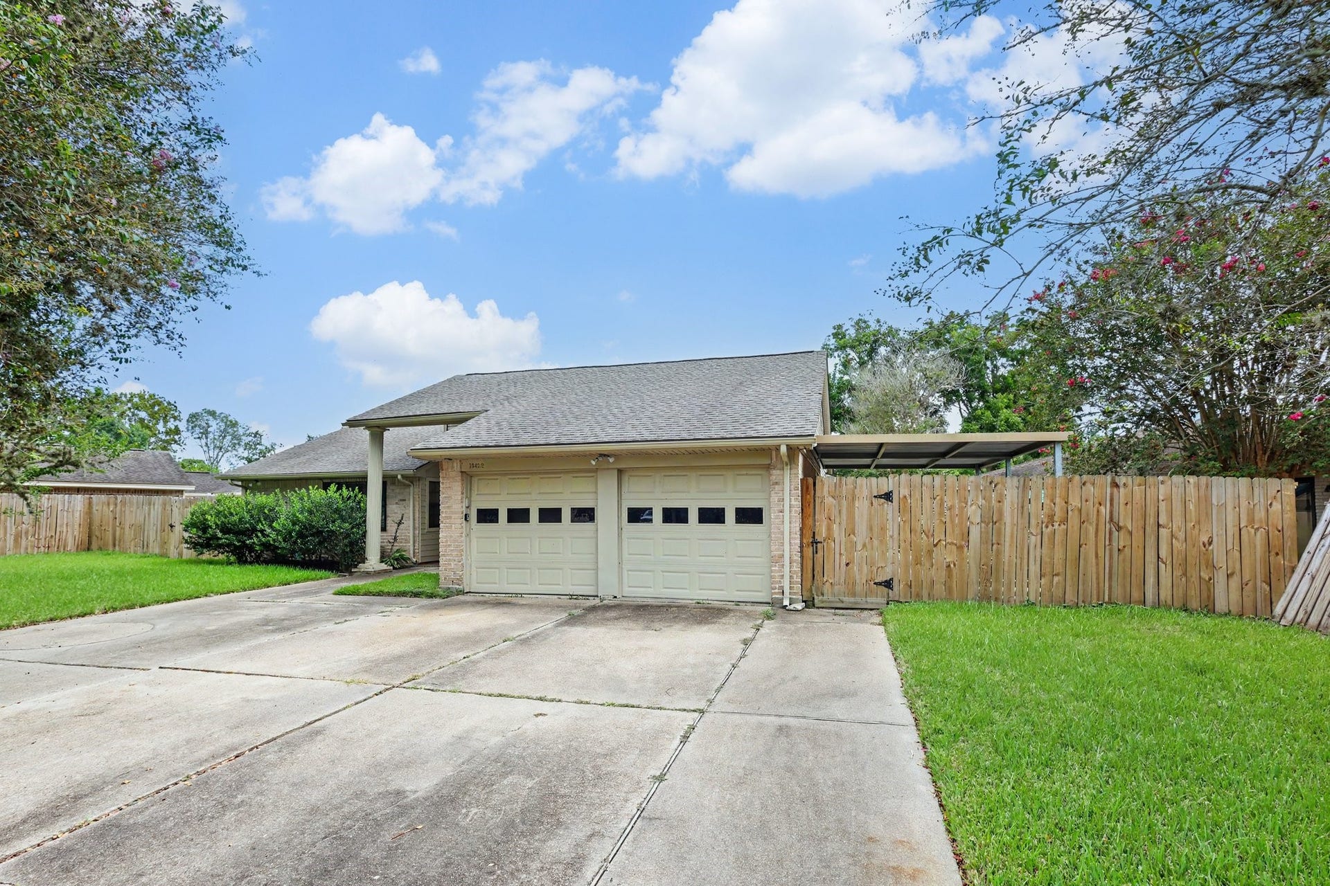 16422 Hibiscus Lane, Friendswood, TX 77546 16422 Hibiscus Lane, Friendswood, TX 77546
