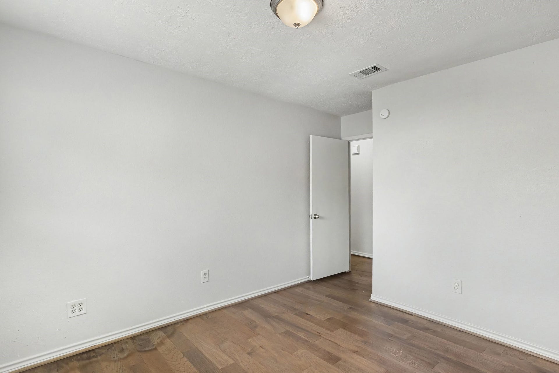 16422 Hibiscus Lane, Friendswood, TX 77546 16422 Hibiscus Lane, Friendswood, TX 77546