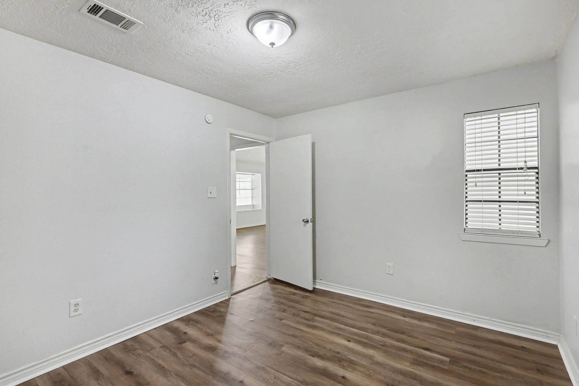 16422 Hibiscus Lane, Friendswood, TX 77546 16422 Hibiscus Lane, Friendswood, TX 77546