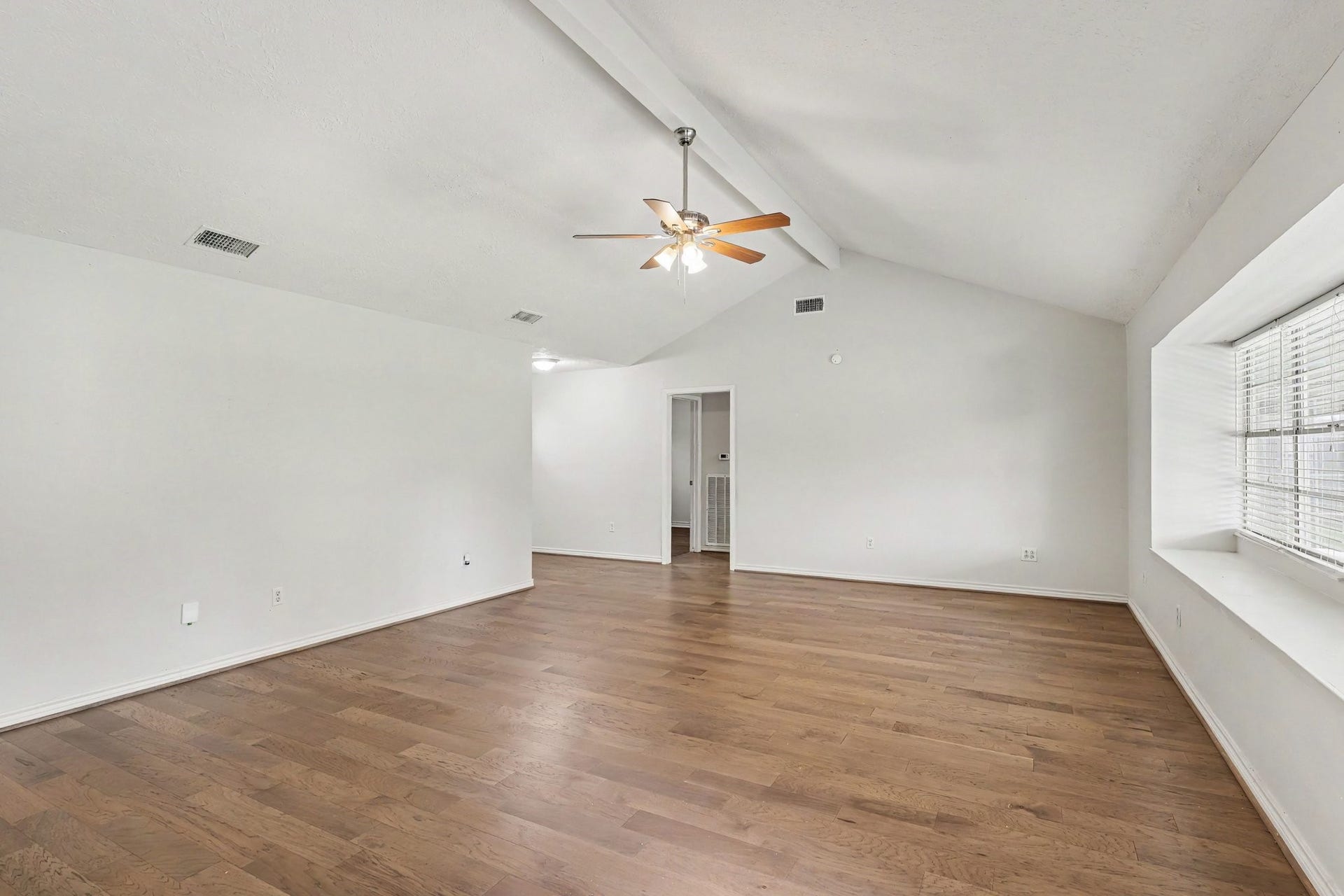 16422 Hibiscus Lane, Friendswood, TX 77546 16422 Hibiscus Lane, Friendswood, TX 77546