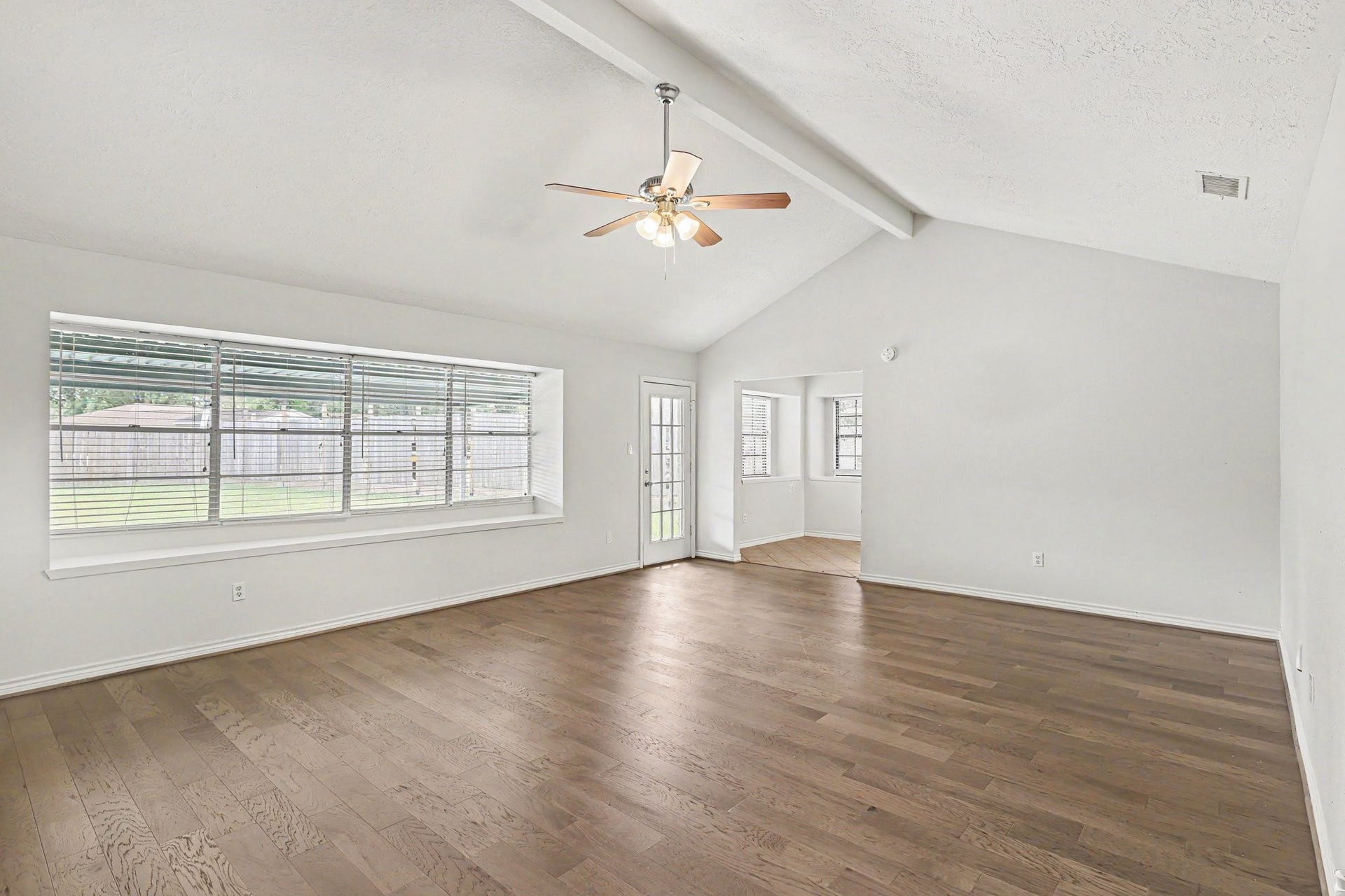 16422 Hibiscus Lane, Friendswood, TX 77546 16422 Hibiscus Lane, Friendswood, TX 77546