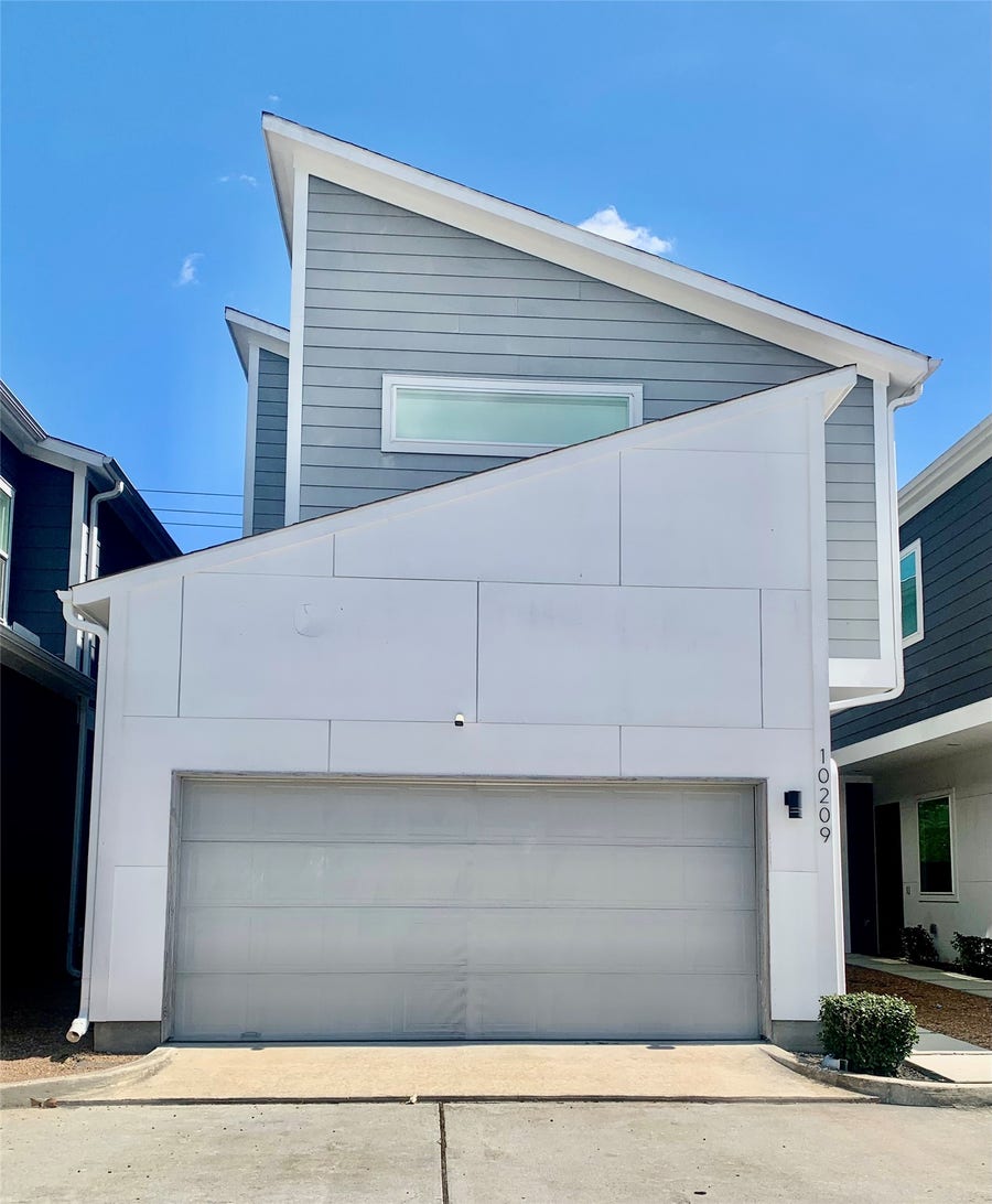 Property photo for 10209 Las Nubes Avenue, Houston, TX
