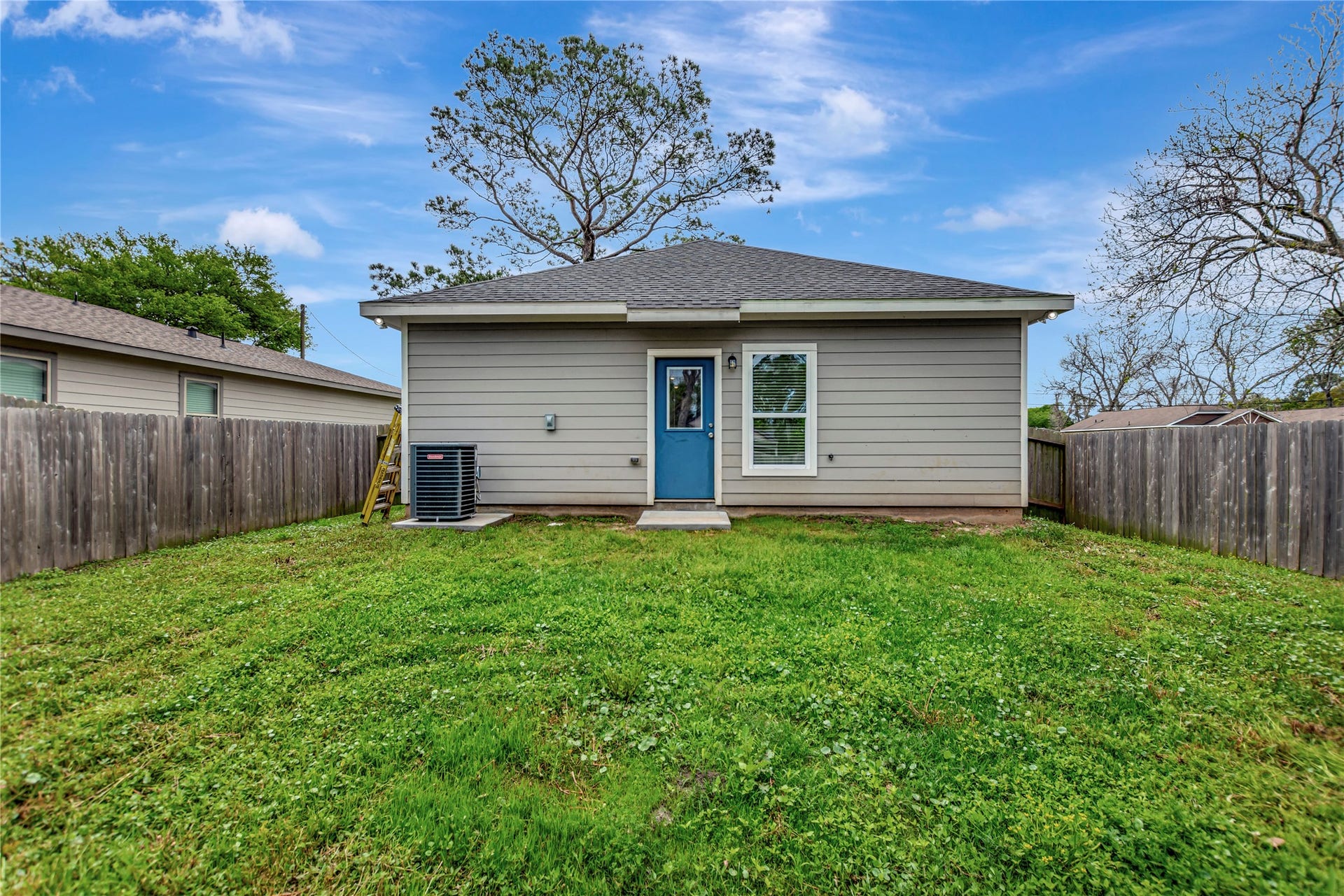 2030 Rosalee Street, La Marque, TX 77568 2030 Rosalee Street, La Marque, TX 77568