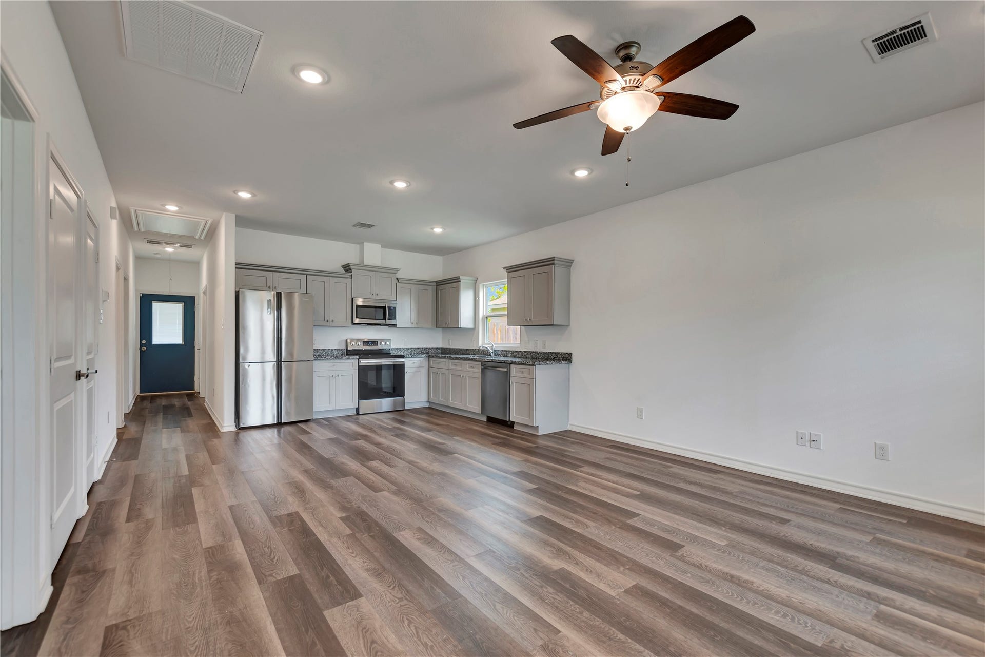 2030 Rosalee Street, La Marque, TX 77568 2030 Rosalee Street, La Marque, TX 77568