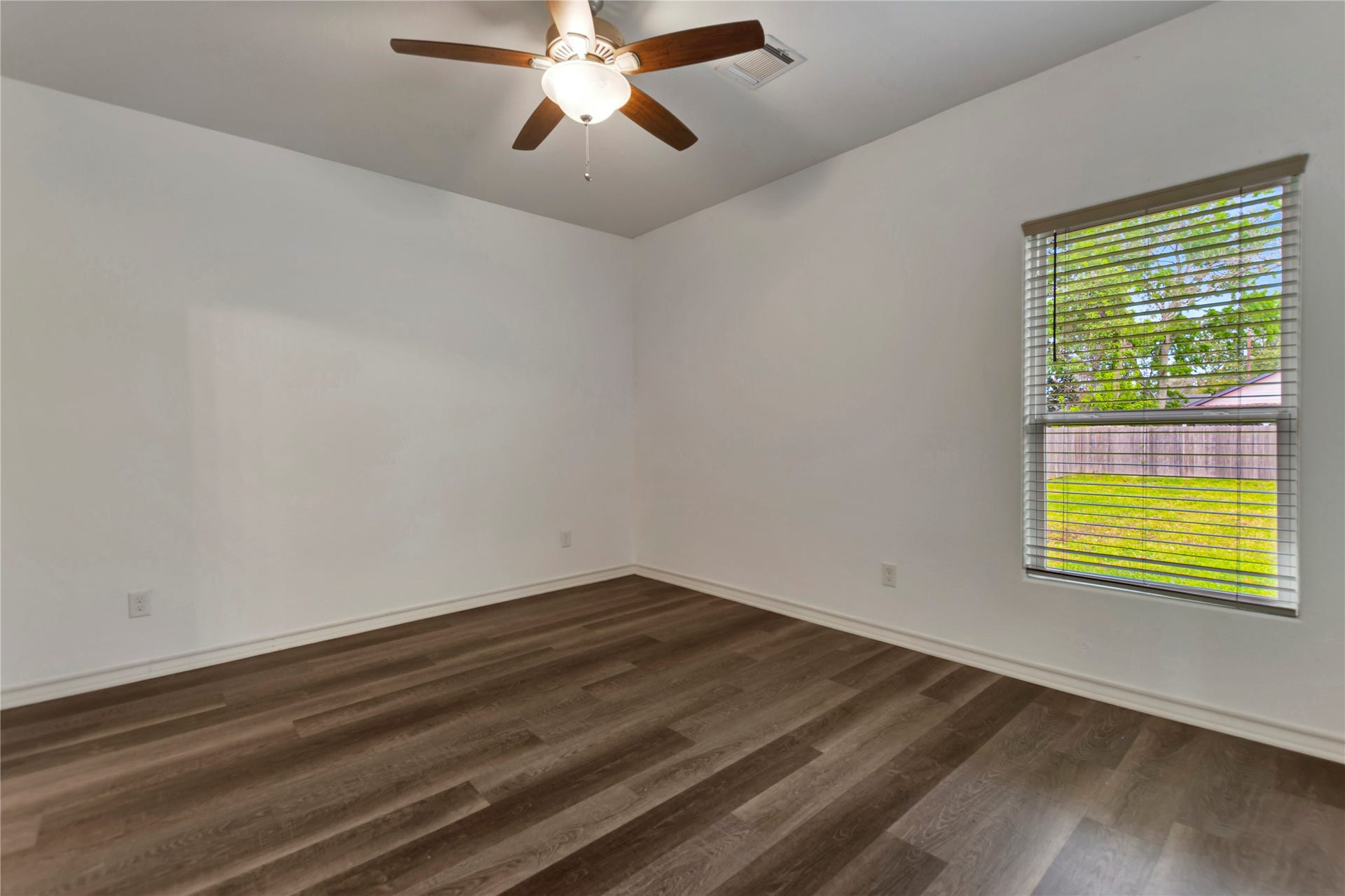 2030 Rosalee Street, La Marque, TX 77568 2030 Rosalee Street, La Marque, TX 77568