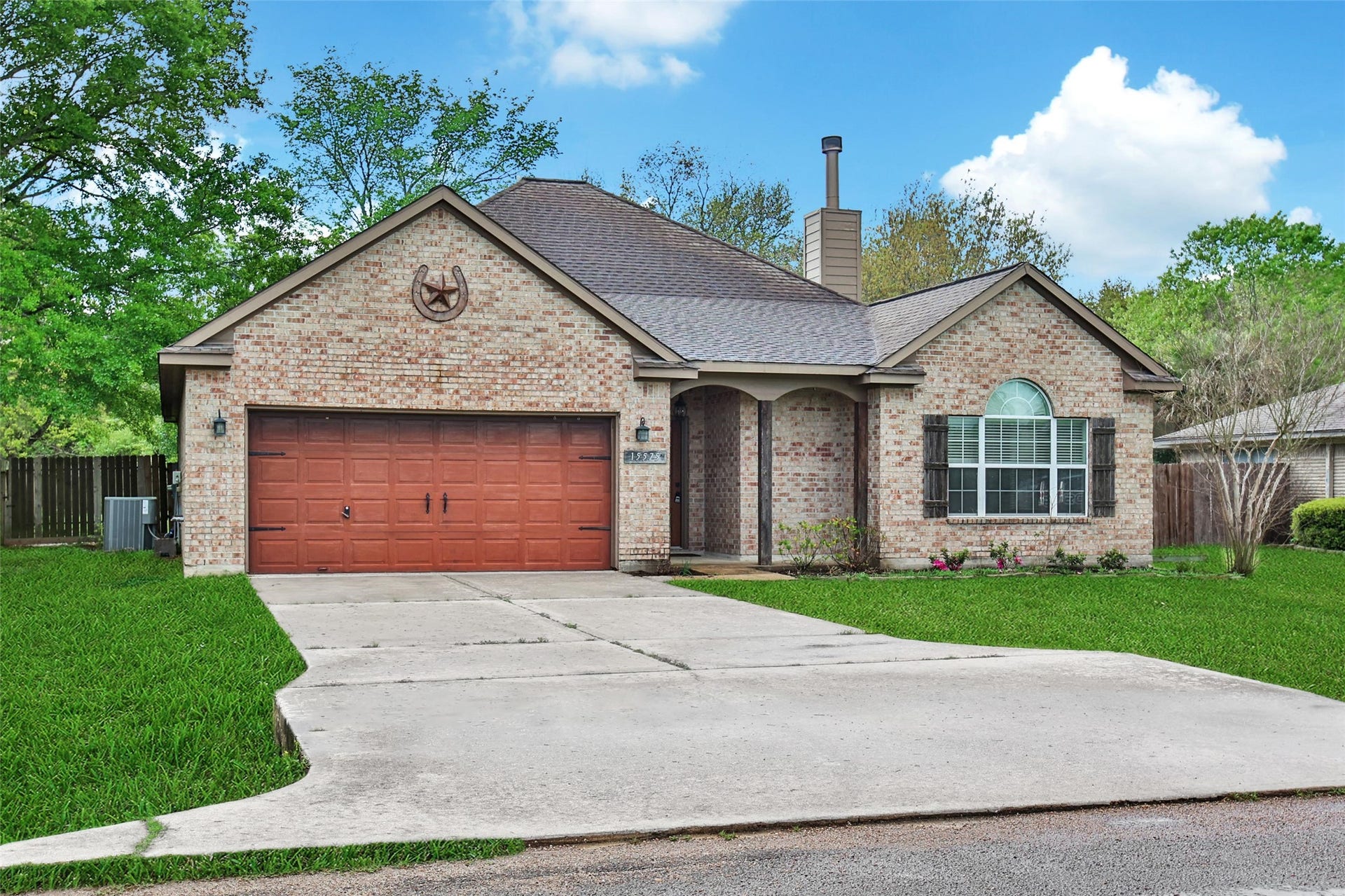 15575 Kitty Hawk Drive, Waller, TX 77484 15575 Kitty Hawk Drive, Waller, TX 77484