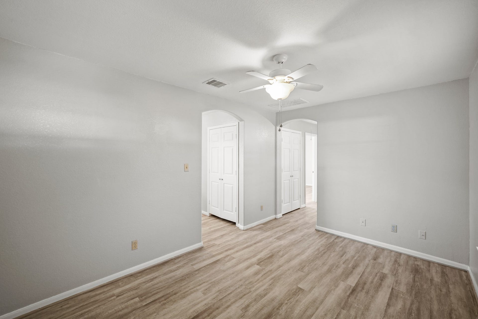 Family/dining room combo - Unit B